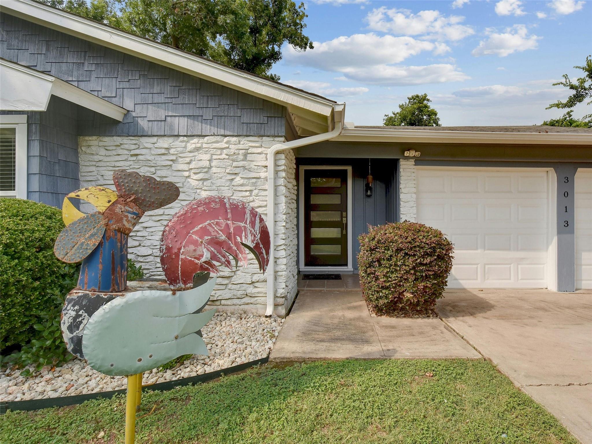 3013 Rogge LN
