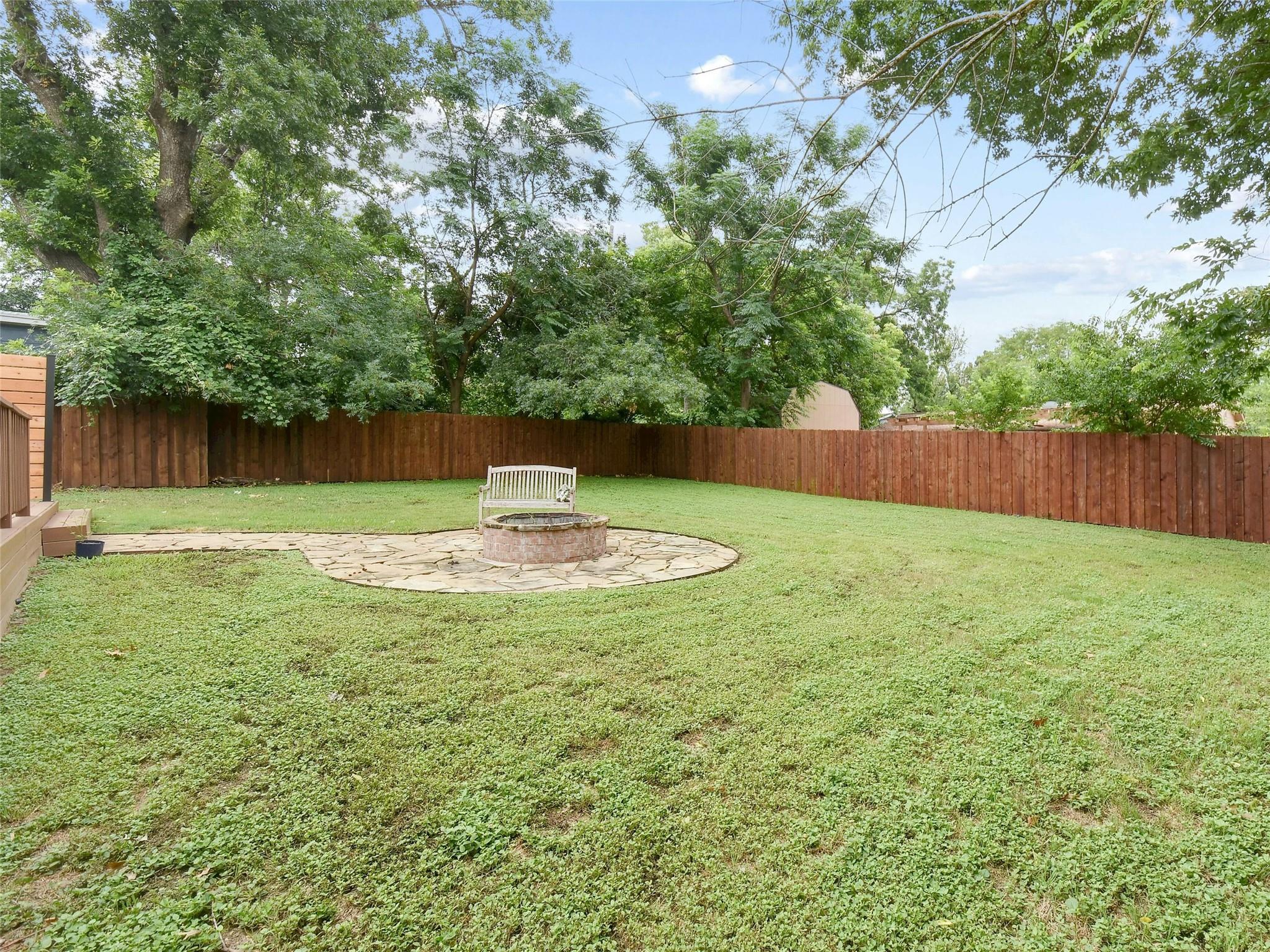 3013 Rogge LN