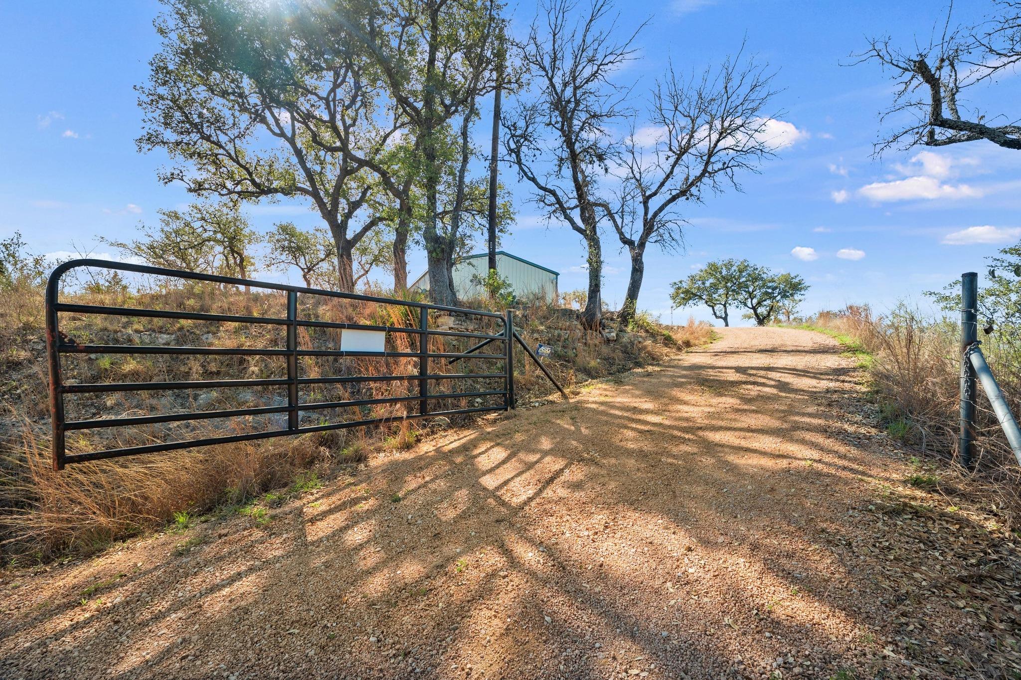 28701 Valley RD