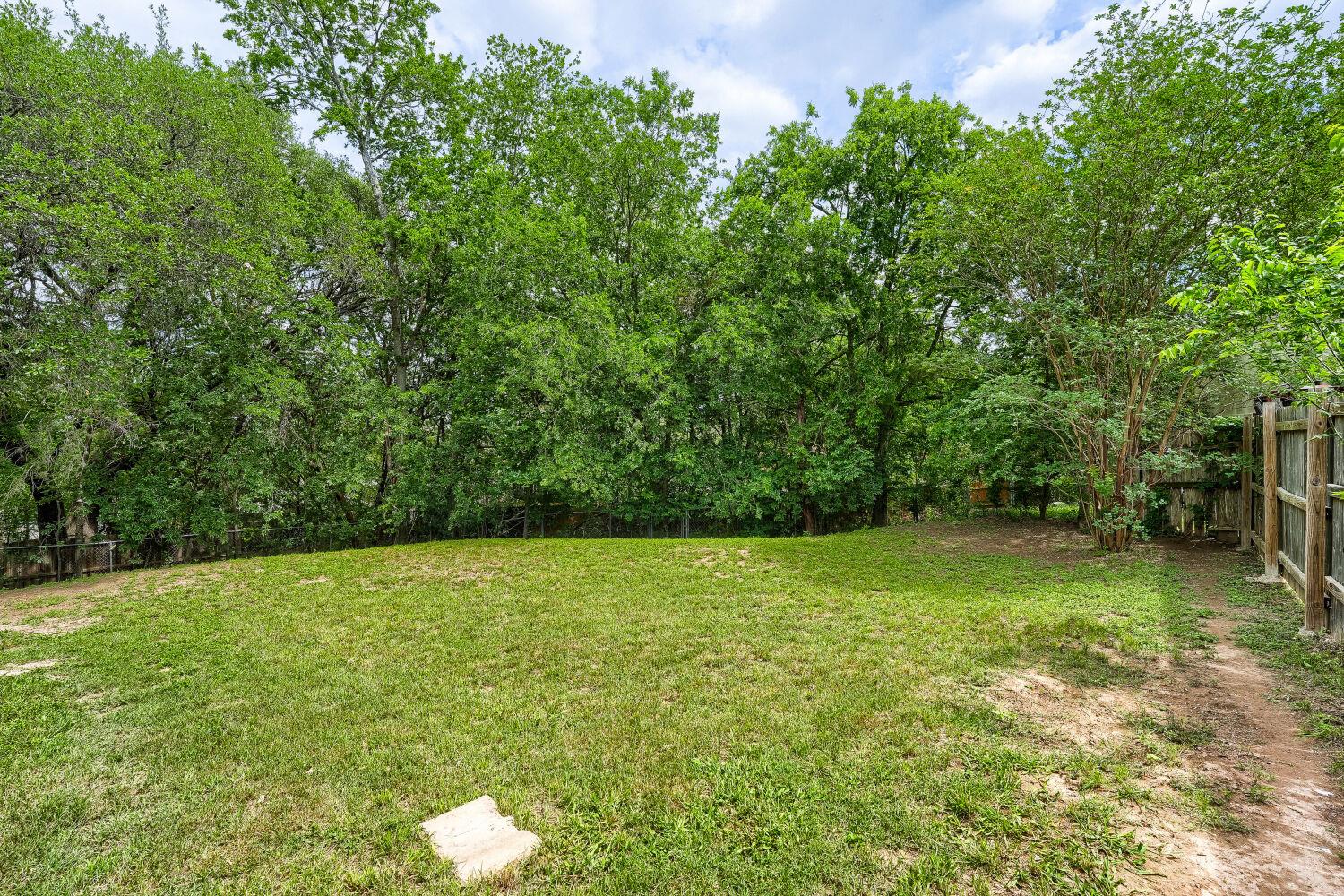 11605 Poplar CV