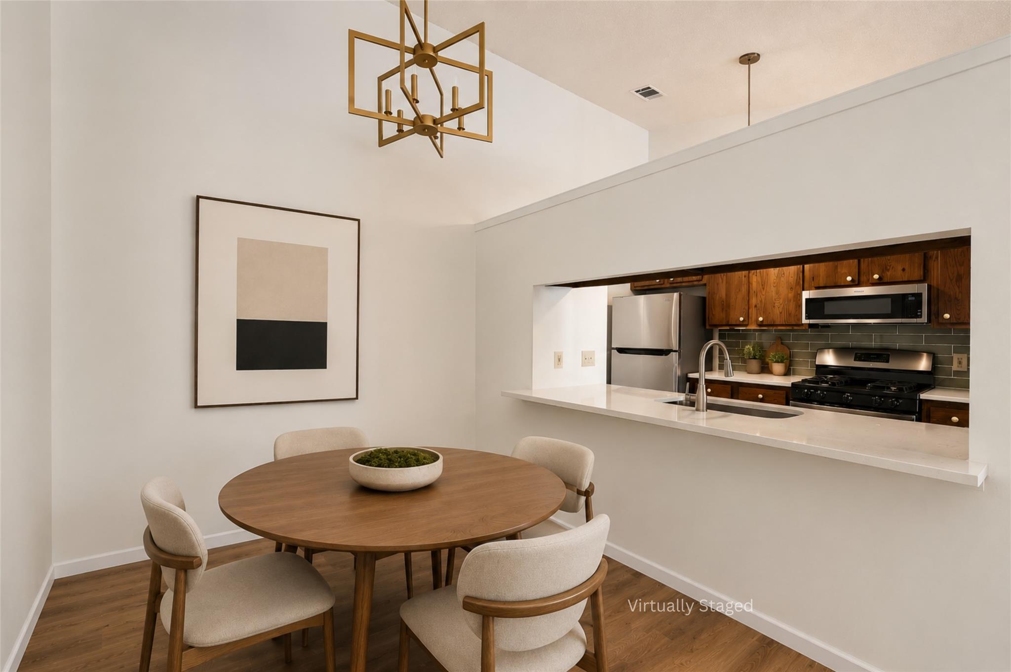 11605 Poplar CV