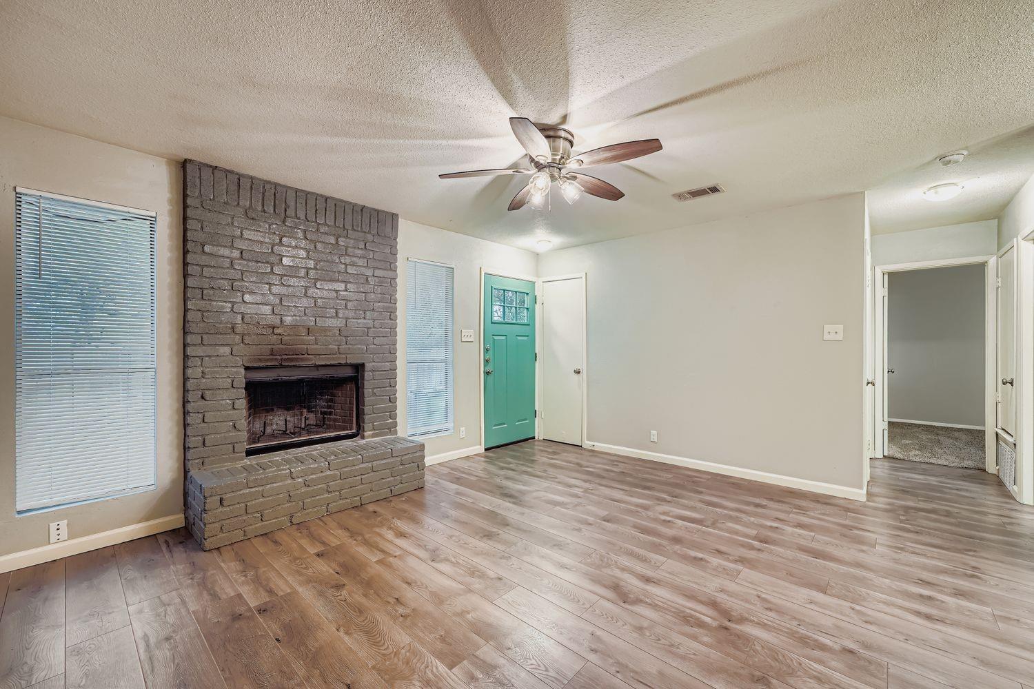 414 Cypress LN