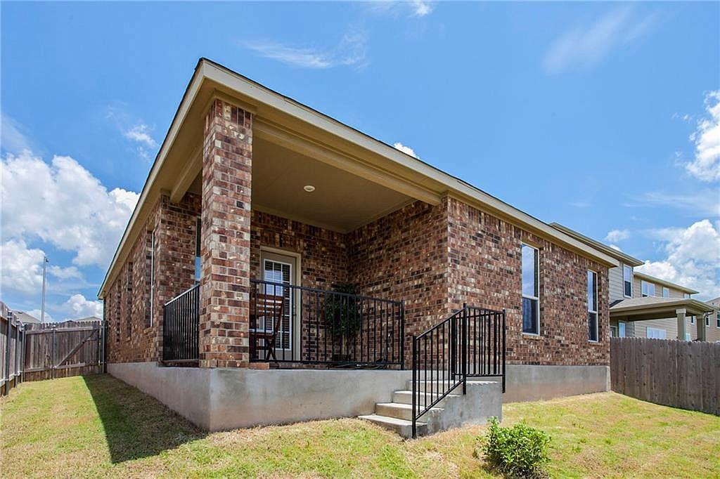 811 Sawbuck DR