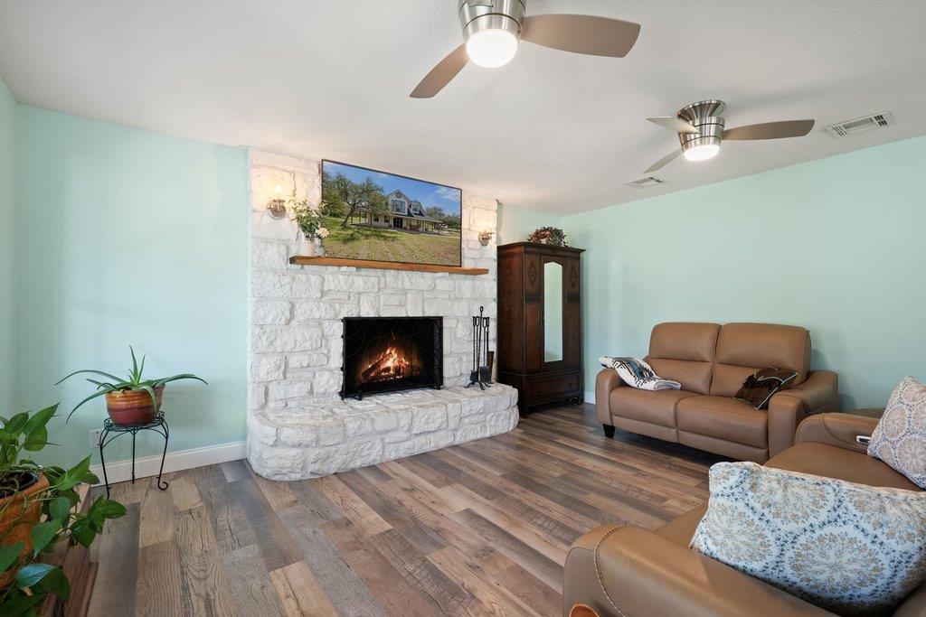 8139 Ozark DR