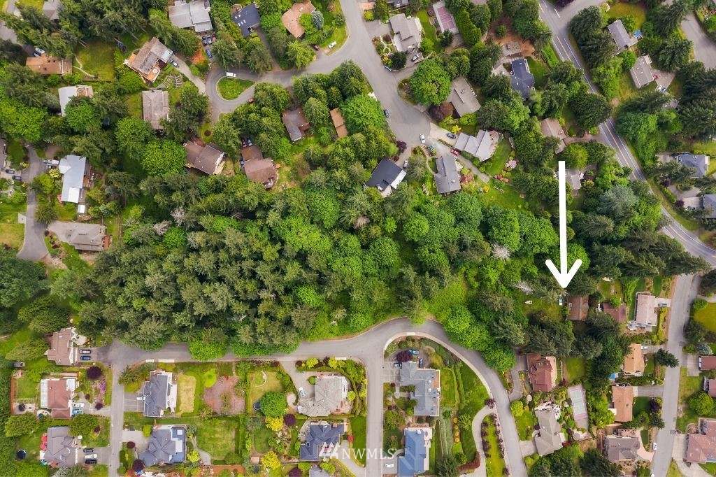 332 Louis Thompson Road NE