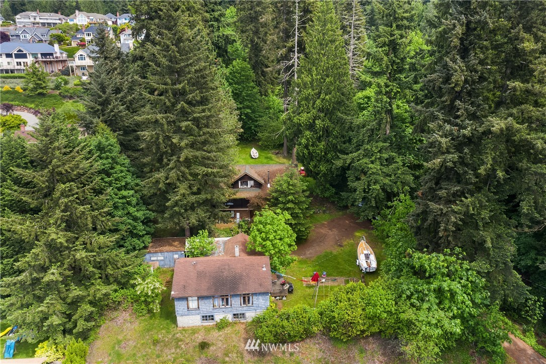 332 Louis Thompson Road NE