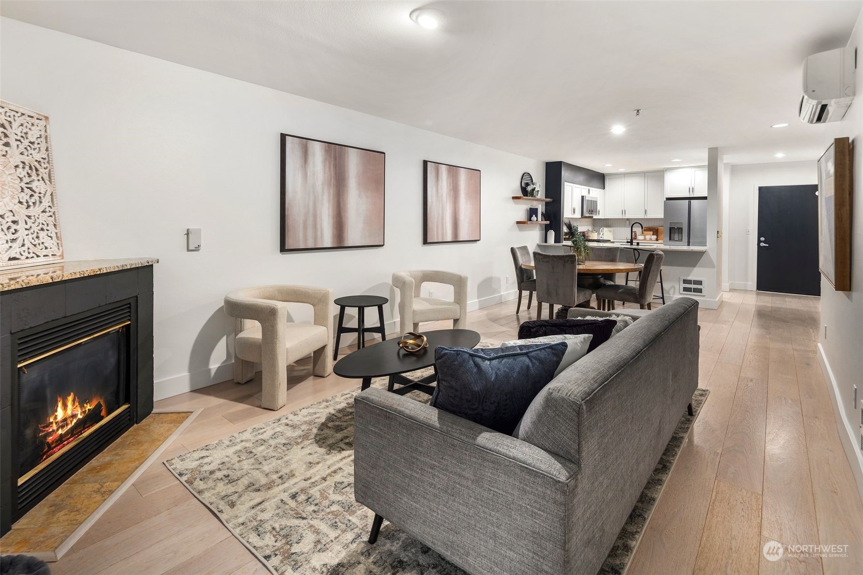 220 1st Street Unit: 104
