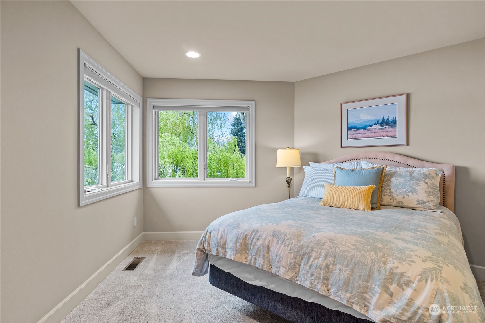 2417 E Lake Sammamish Place SE