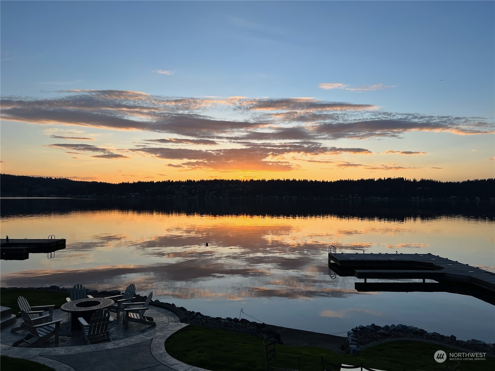 2417 E Lake Sammamish Place SE