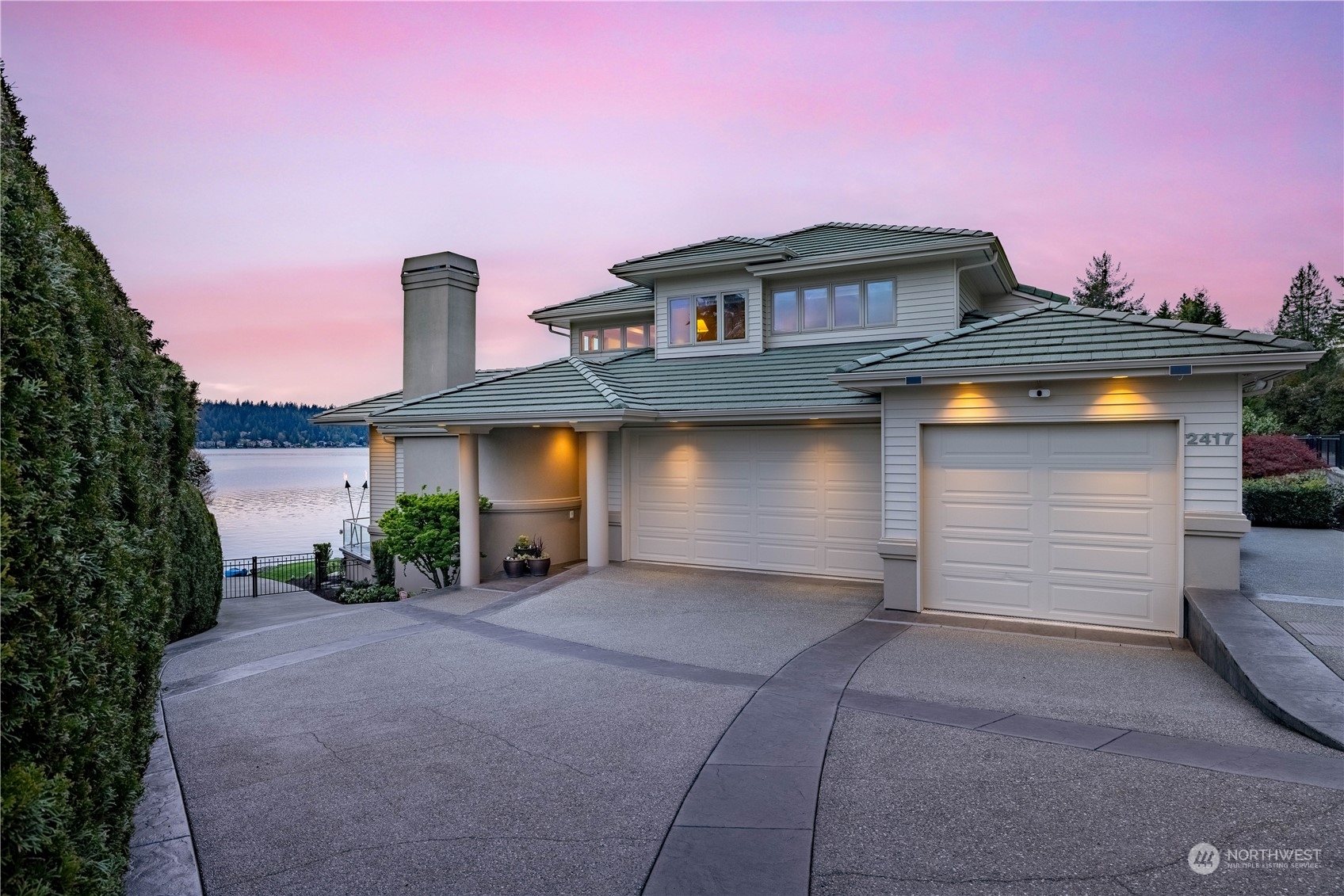 2417 E Lake Sammamish Place SE
