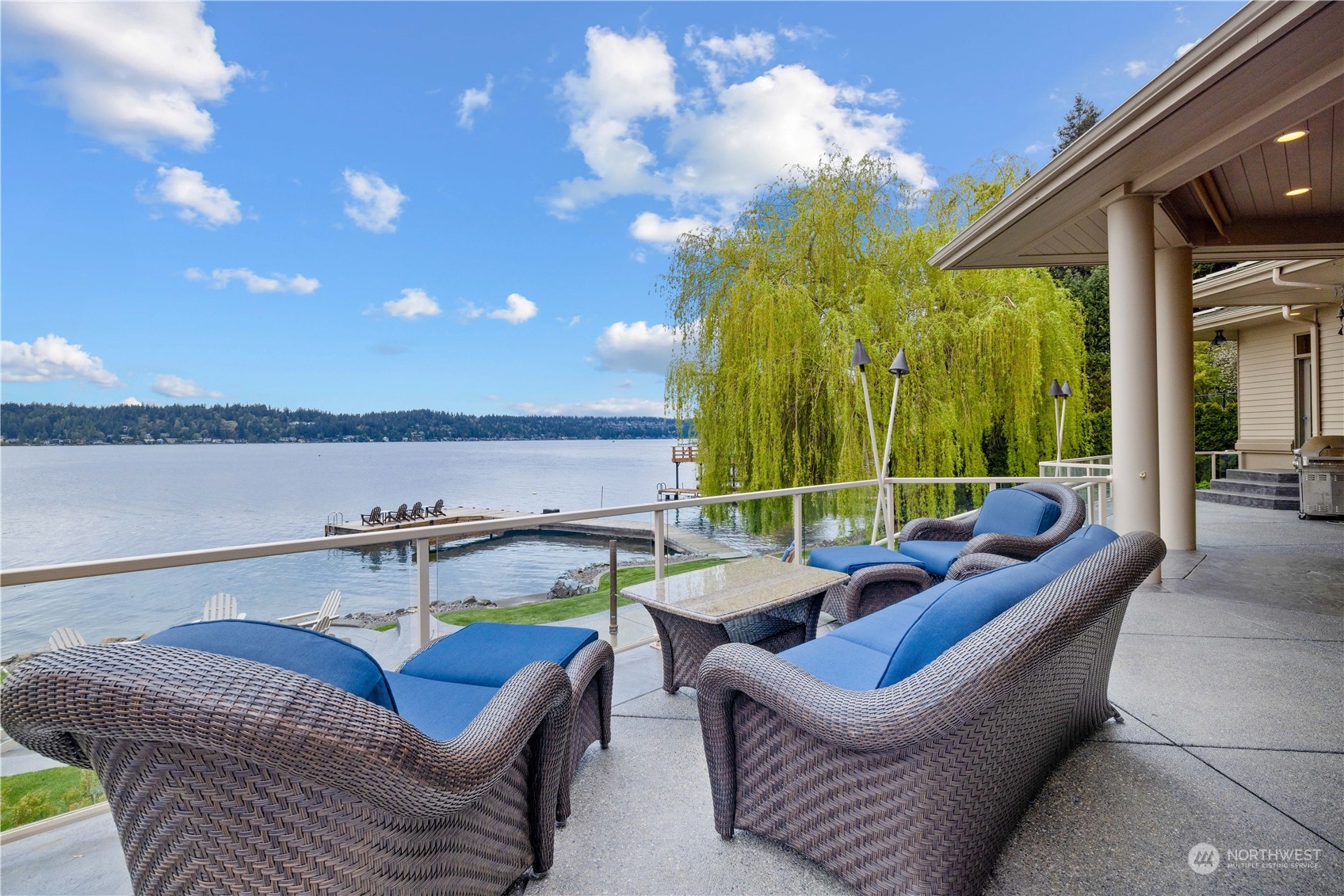 2417 E Lake Sammamish Place SE