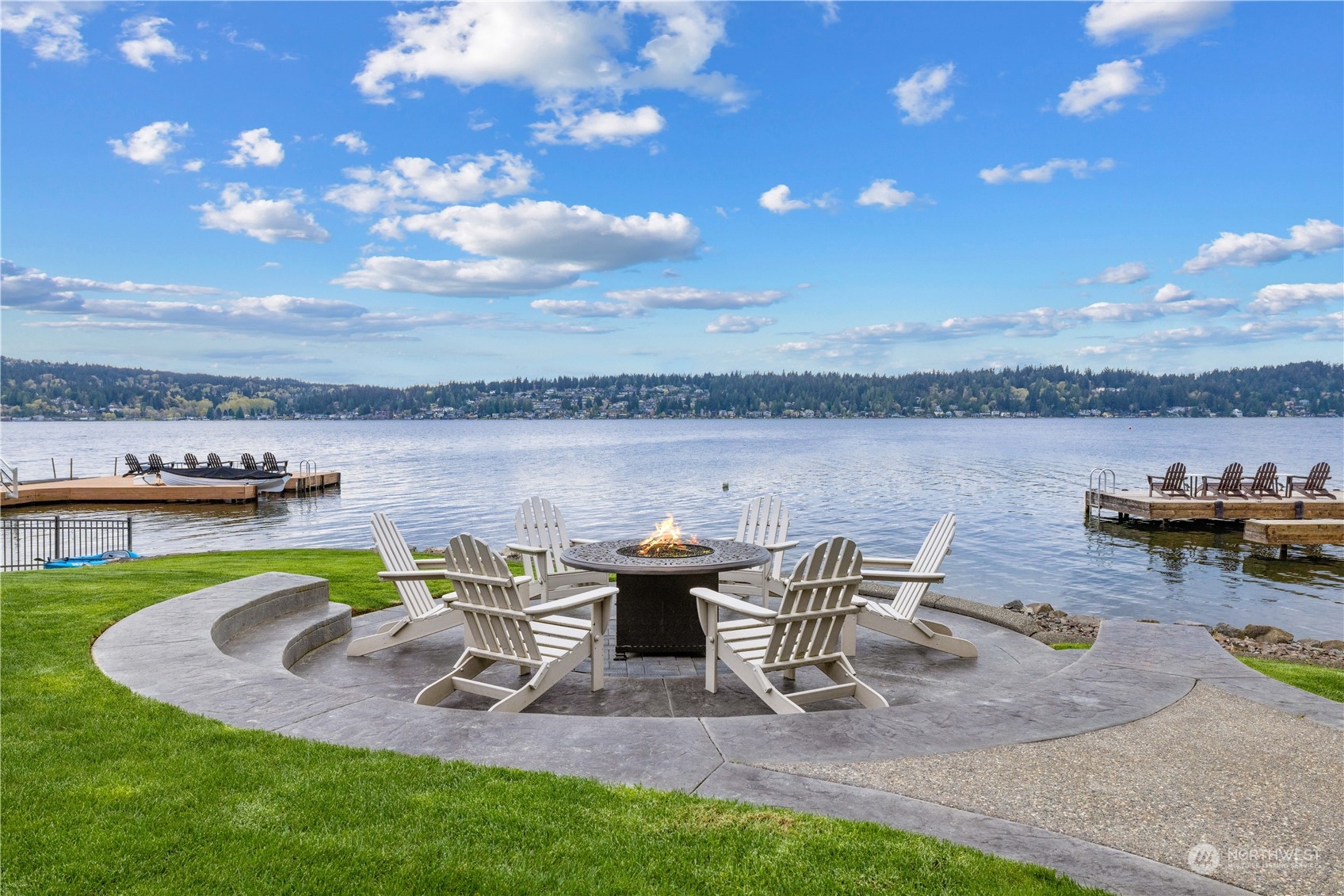 2417 E Lake Sammamish Place SE