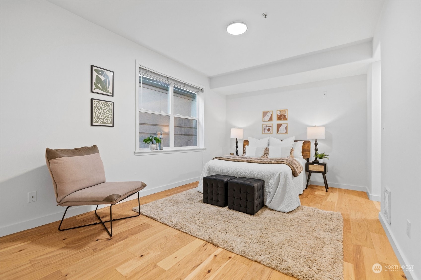4722 12th Avenue NE Unit: 202