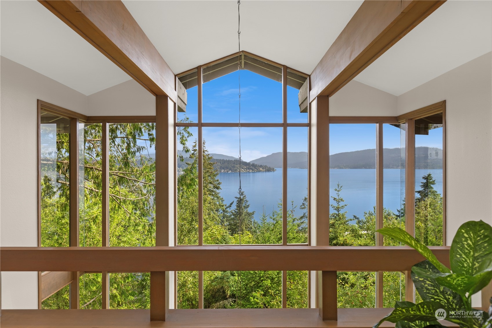 659 W Lake Sammamish Parkway NE