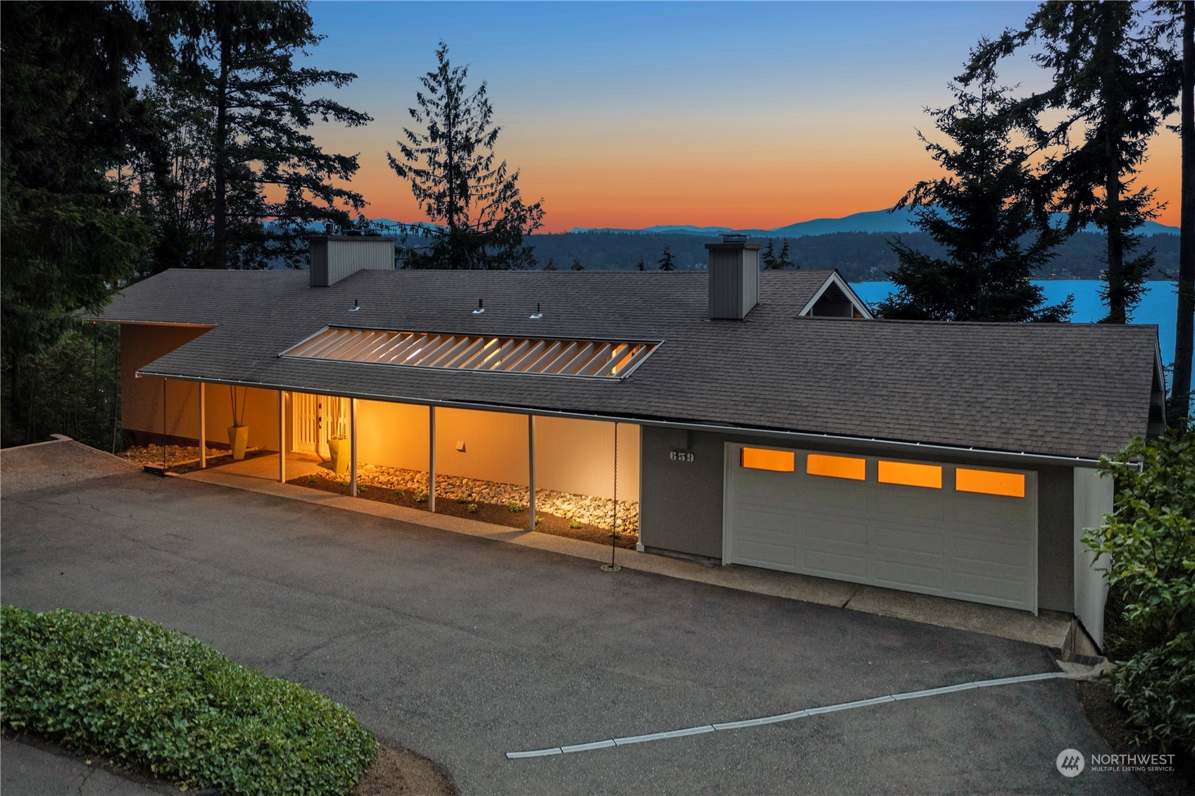 659 W Lake Sammamish Parkway NE
