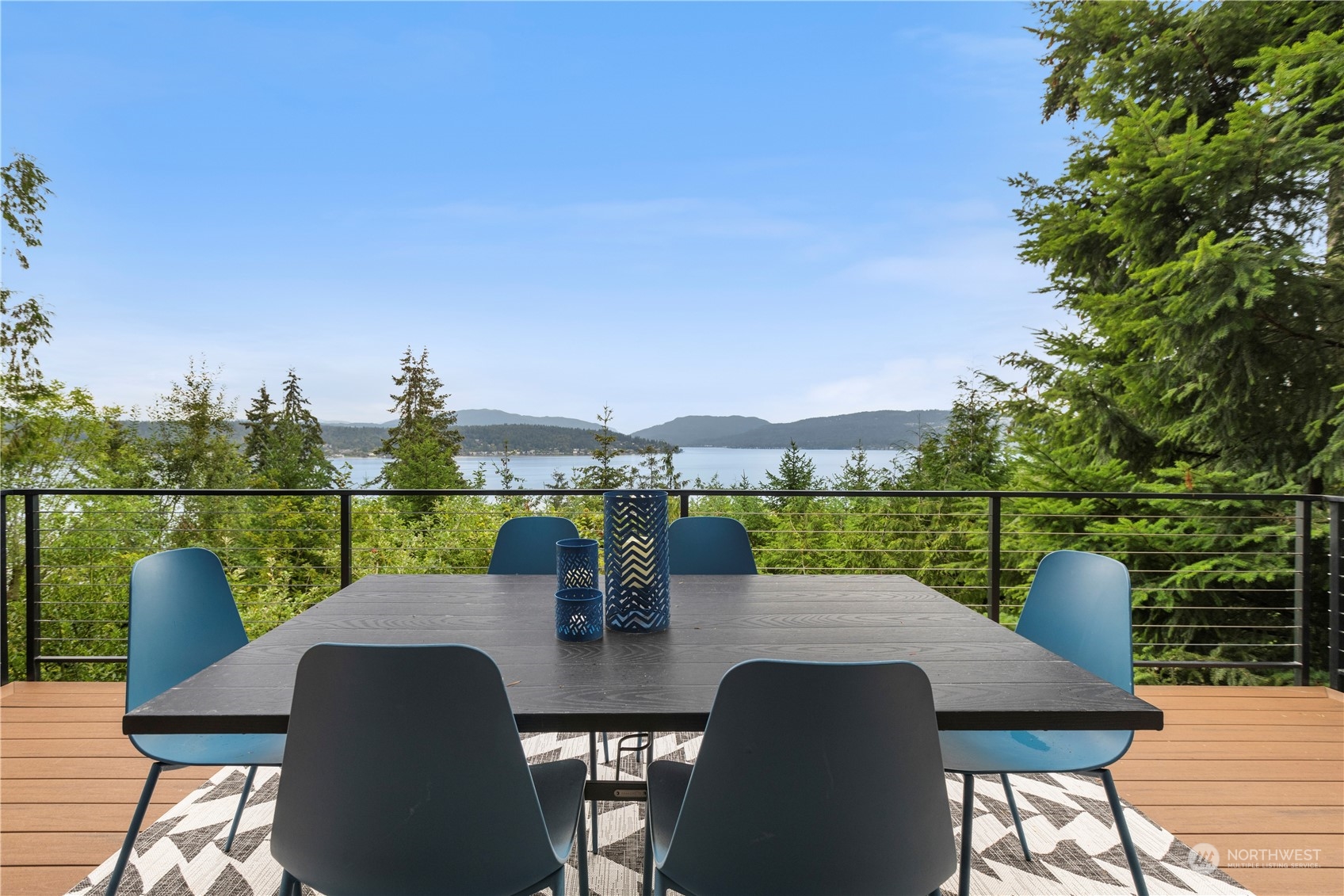 659 W Lake Sammamish Parkway NE