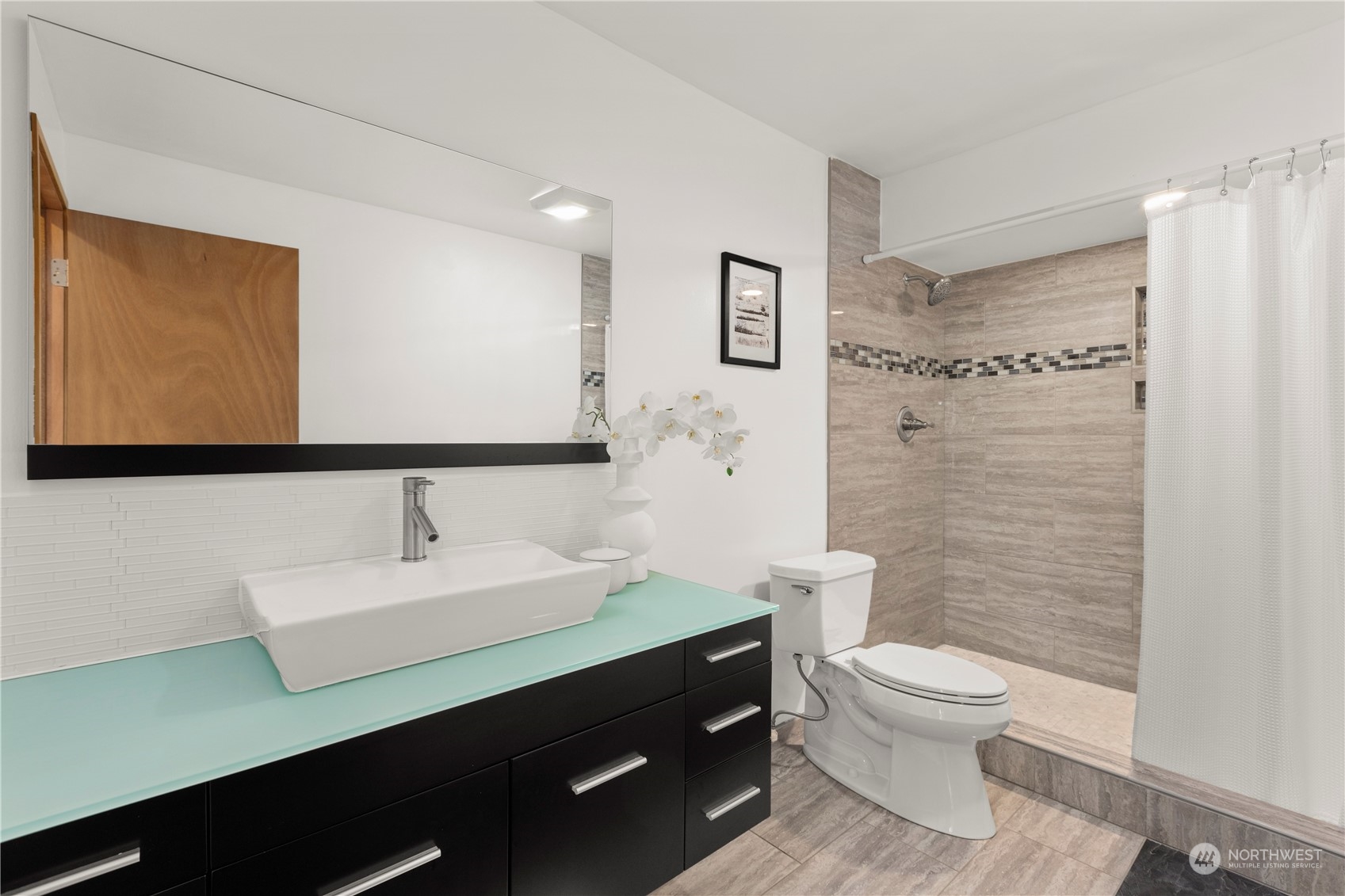 659 W Lake Sammamish Parkway NE