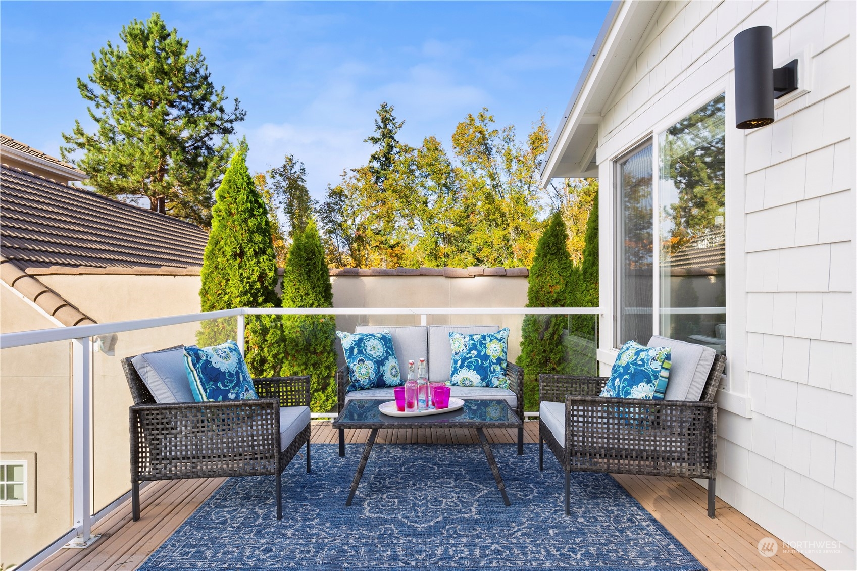 1703 E Lake Sammamish Pkwy NE