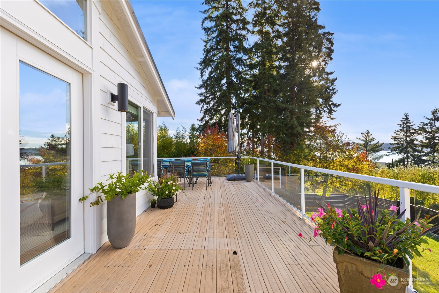 1703 E Lake Sammamish Pkwy NE