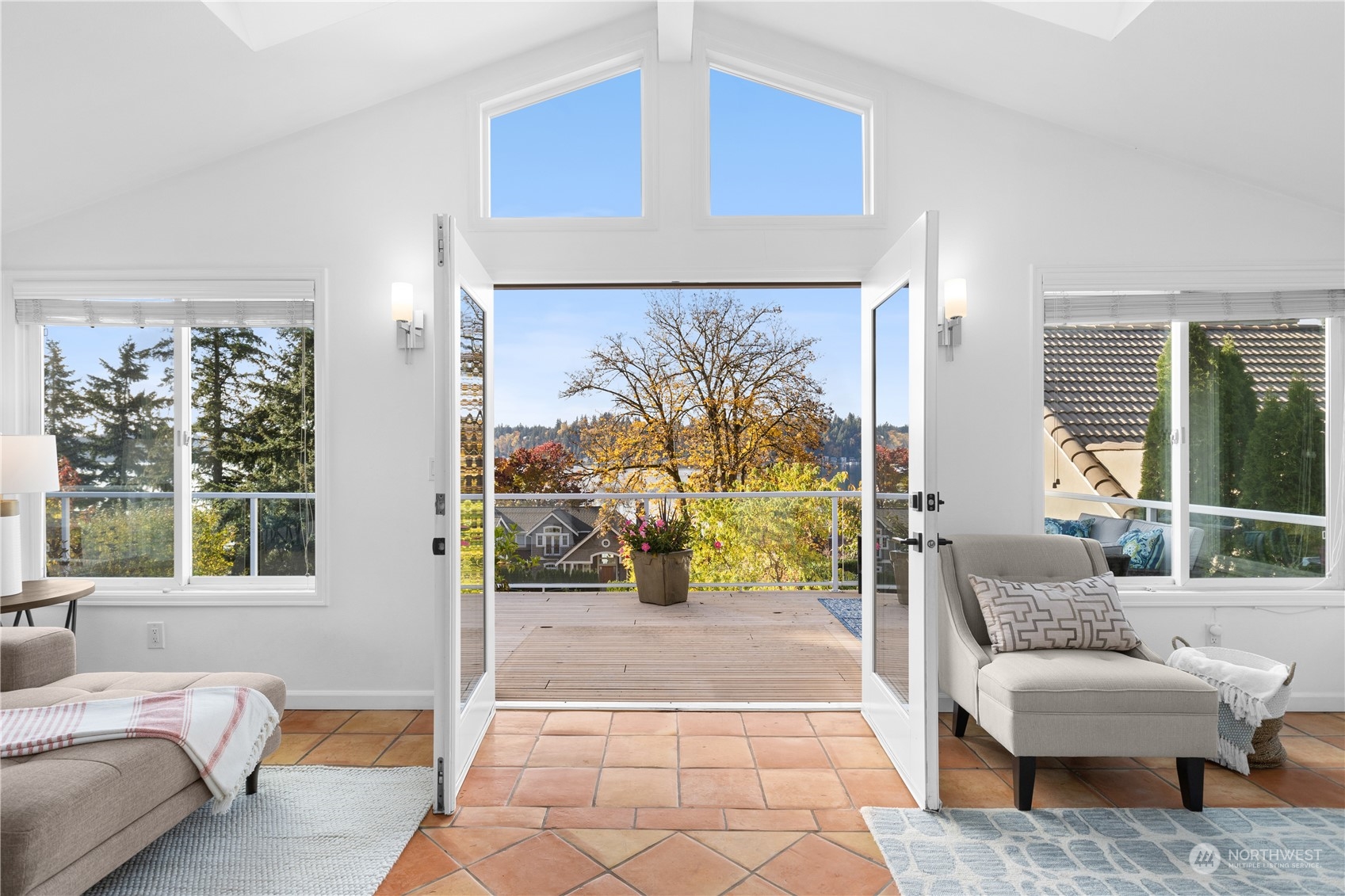 1703 E Lake Sammamish Pkwy NE