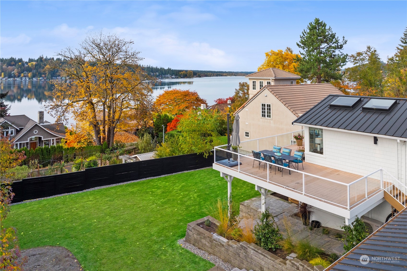 1703 E Lake Sammamish Pkwy NE