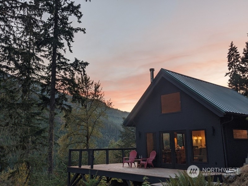 65911 Cascade River Road