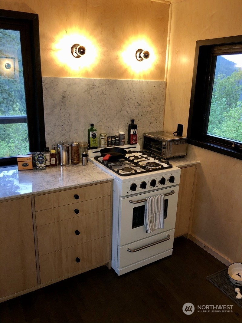 65911 Cascade River Road