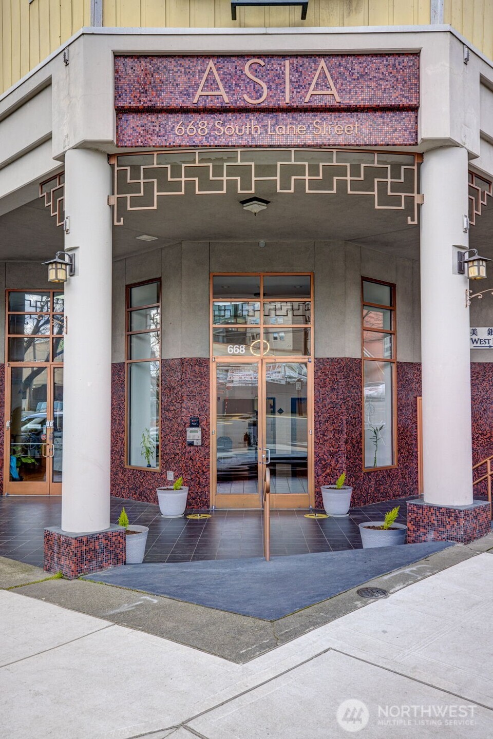 668 S Lane Street Unit: 311