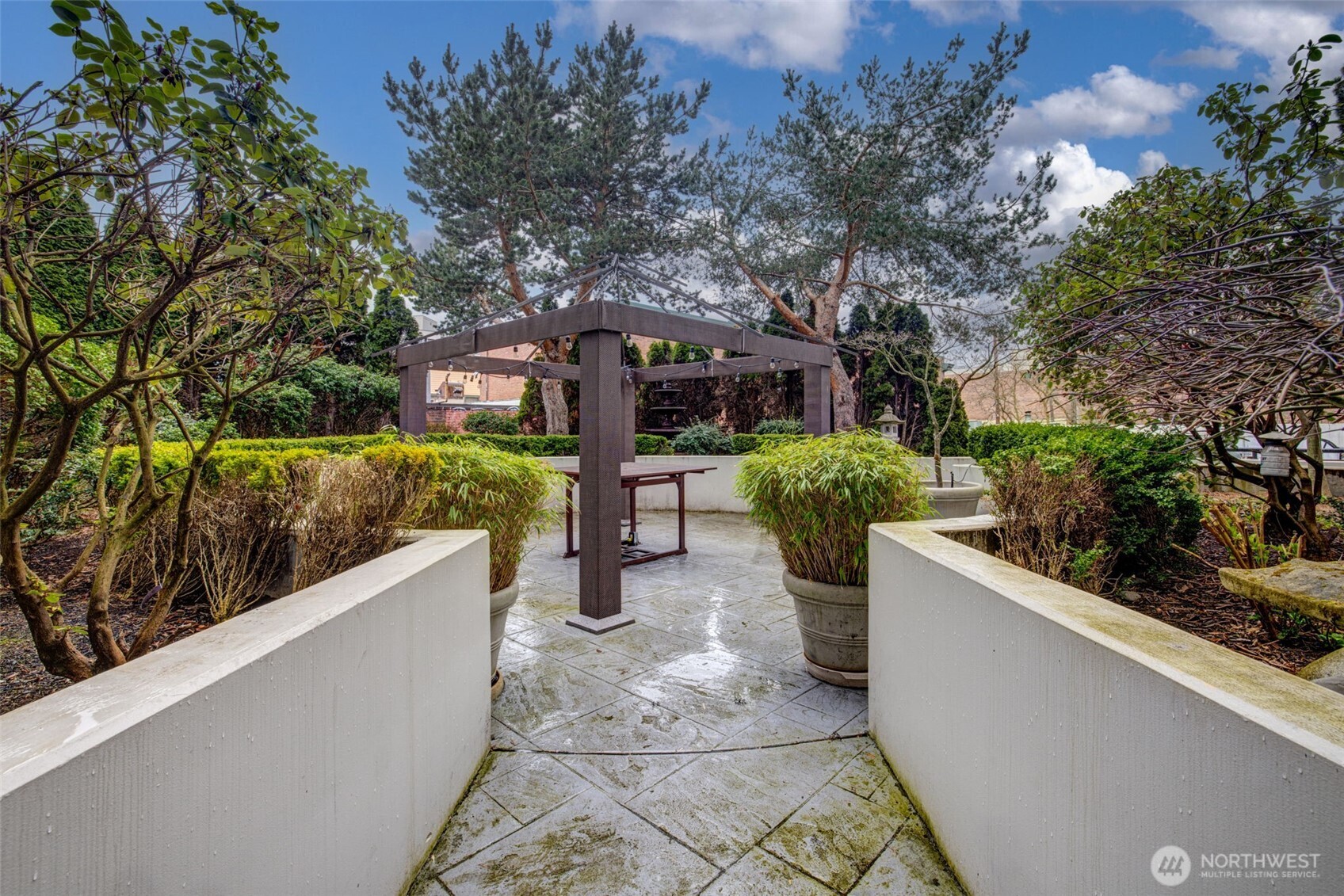 668 S Lane Street Unit: 311