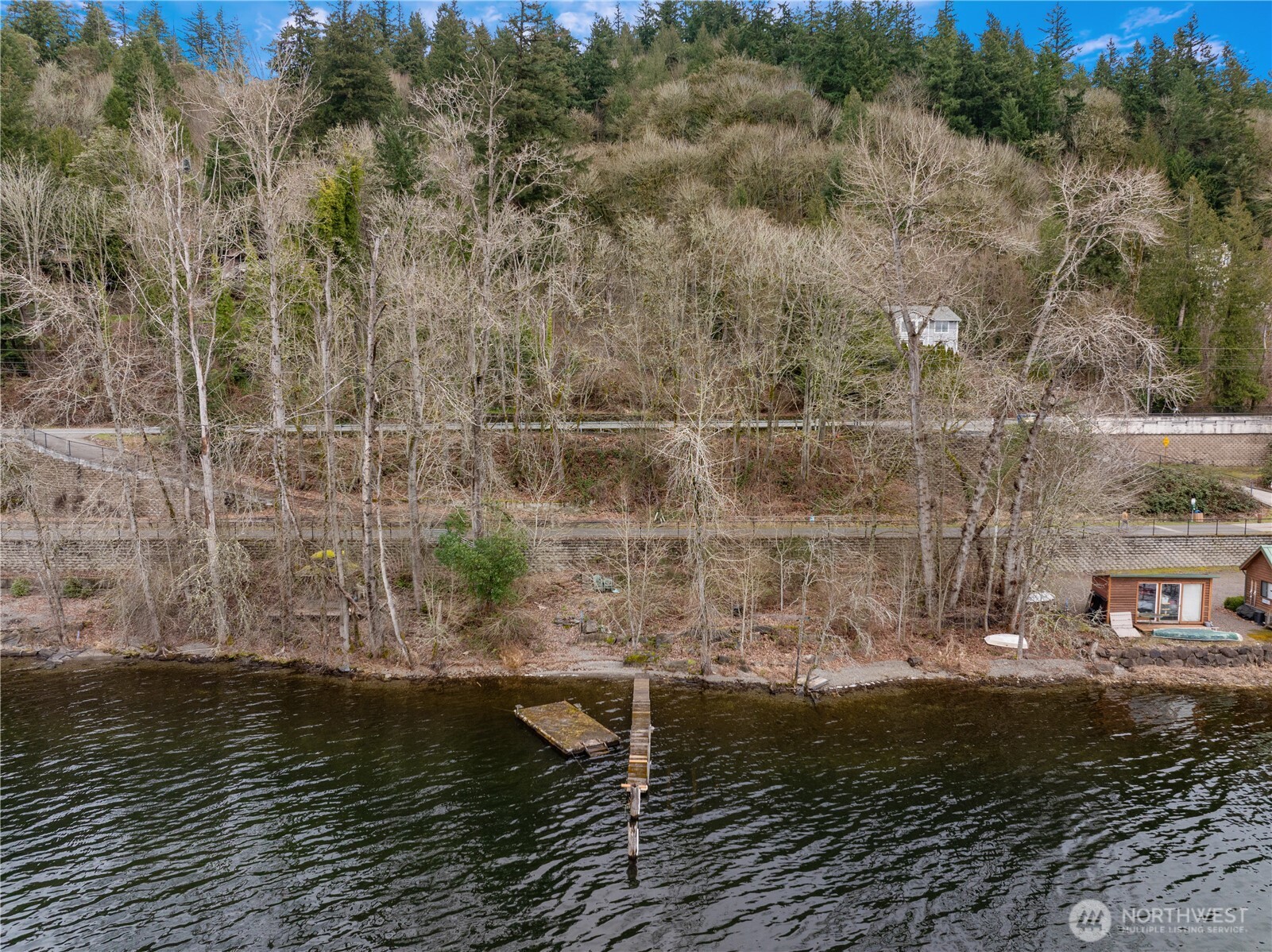 22 XX E Lake Sammamish Parkway NE