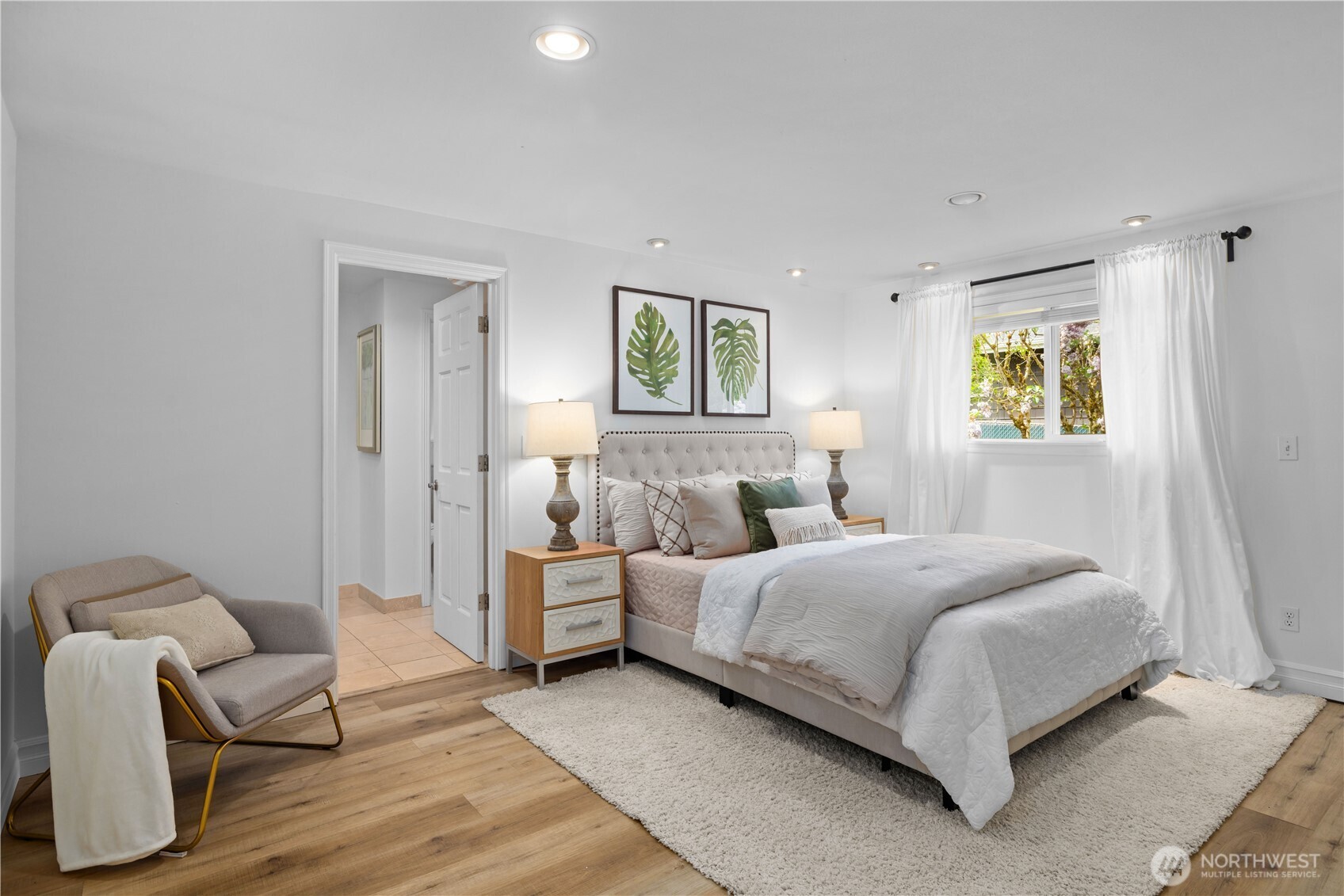 408 W Lake Sammamish Parkway SE