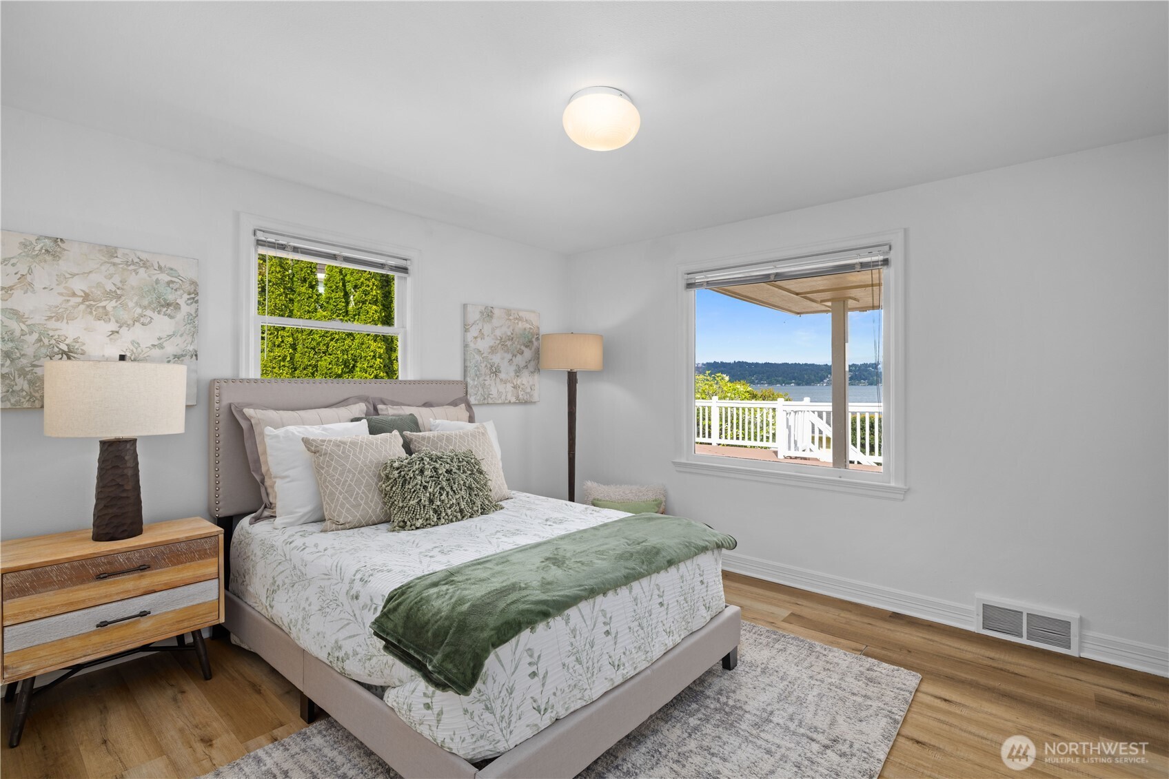 408 W Lake Sammamish Parkway SE