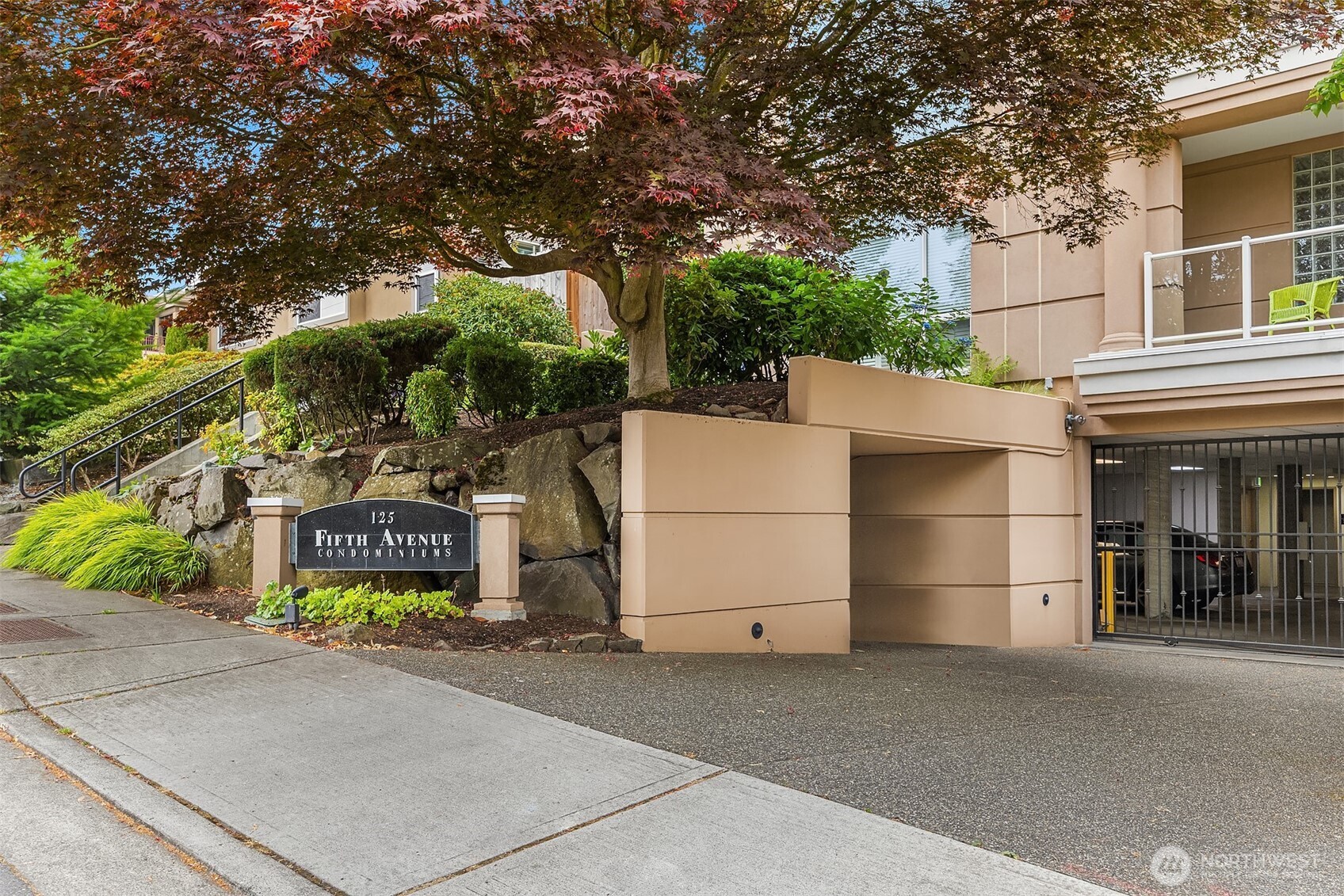 125 5th Avenue S Unit: 101