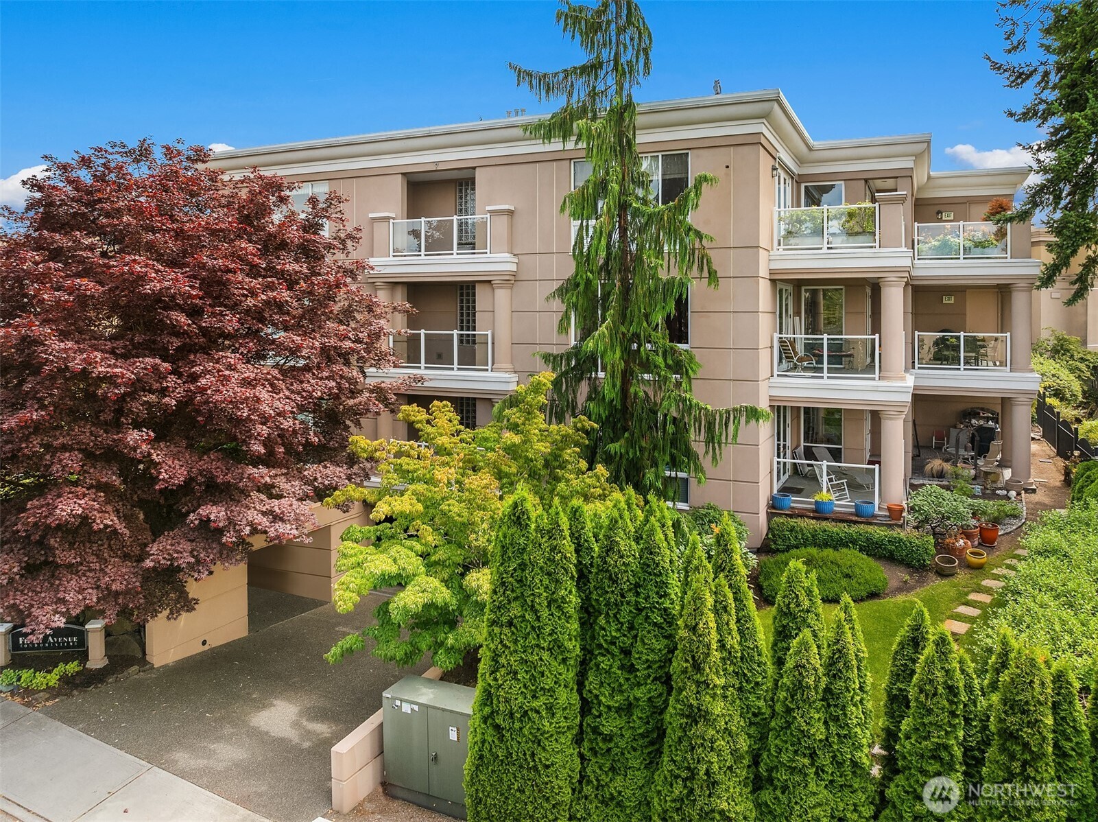 125 5th Avenue S Unit: 101