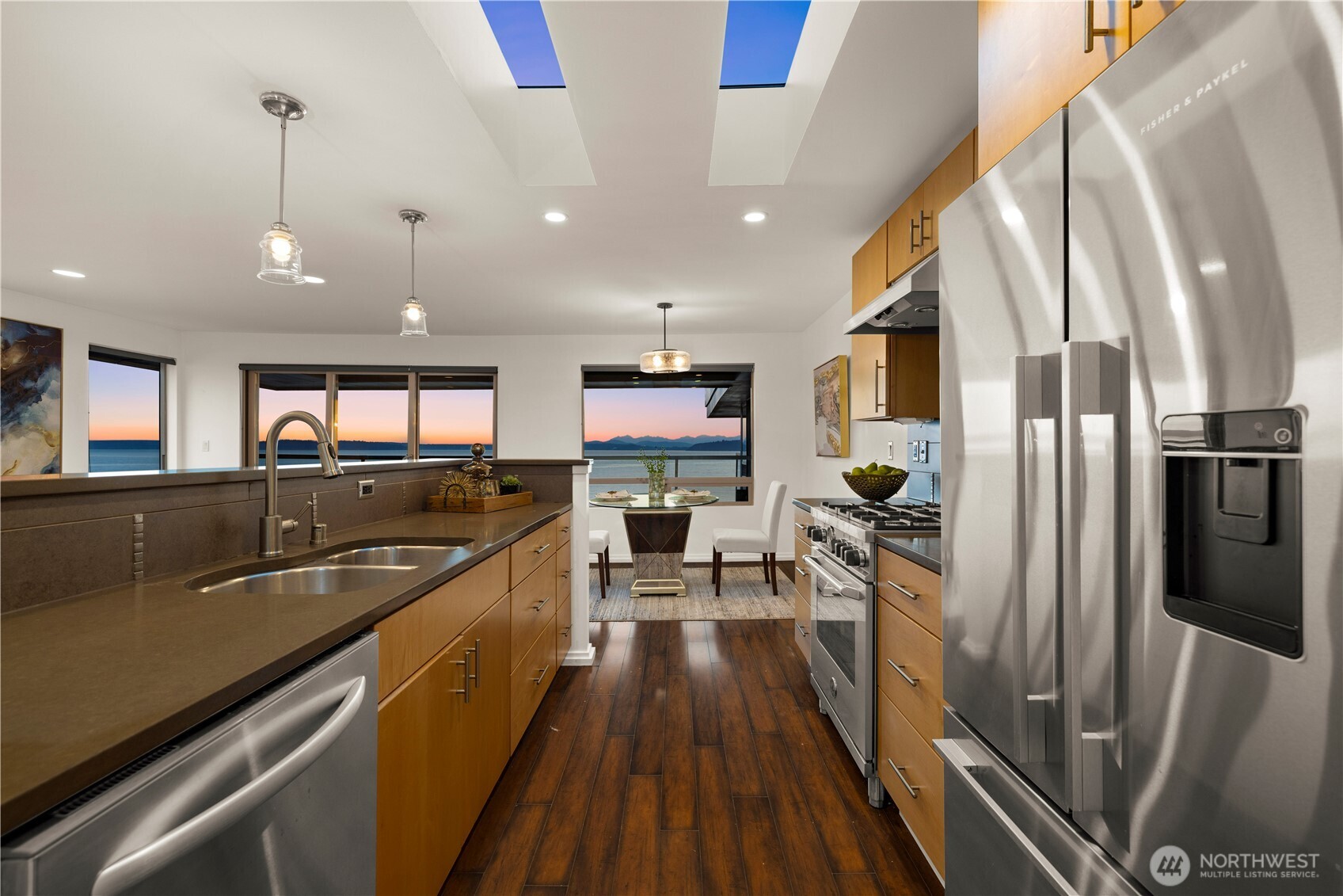 3633 Beach Drive SW Unit: 402