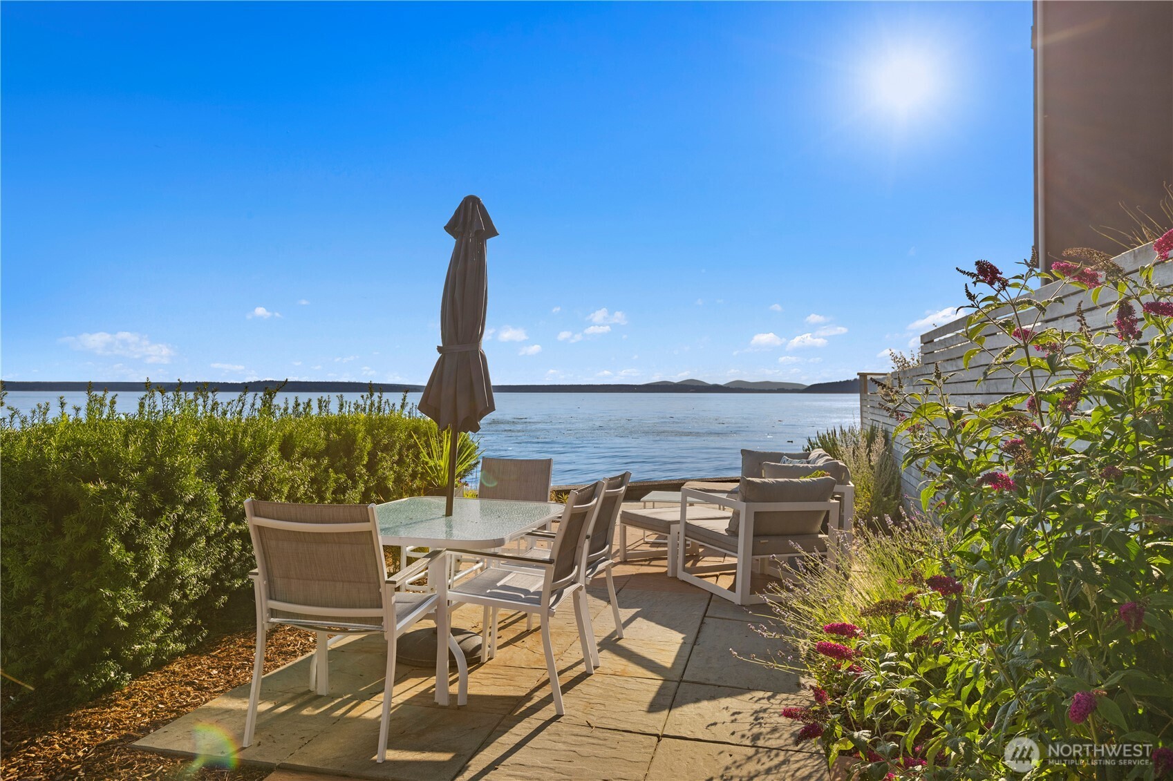 3633 Beach Drive SW Unit: 402