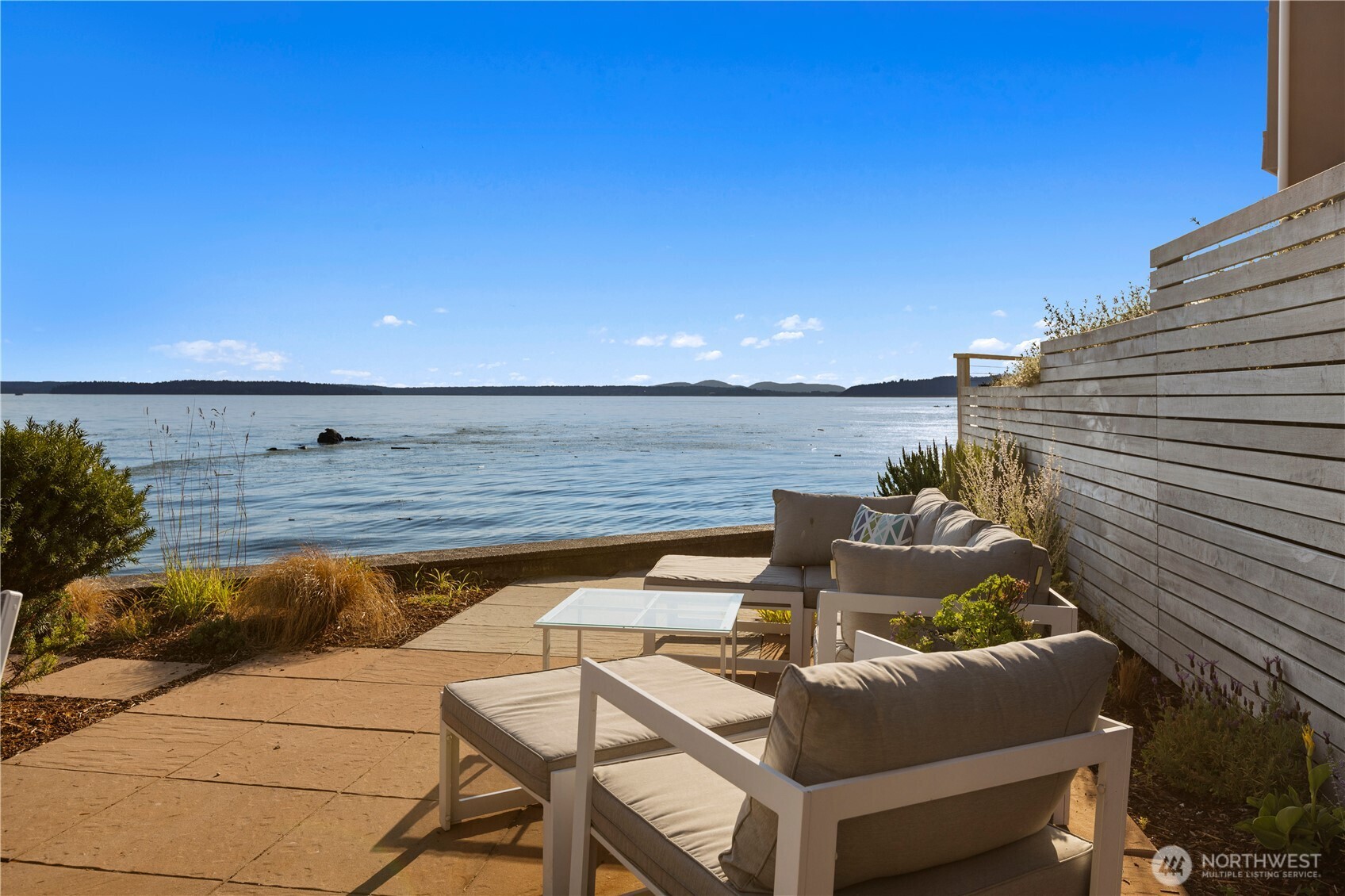 3633 Beach Drive SW Unit: 402