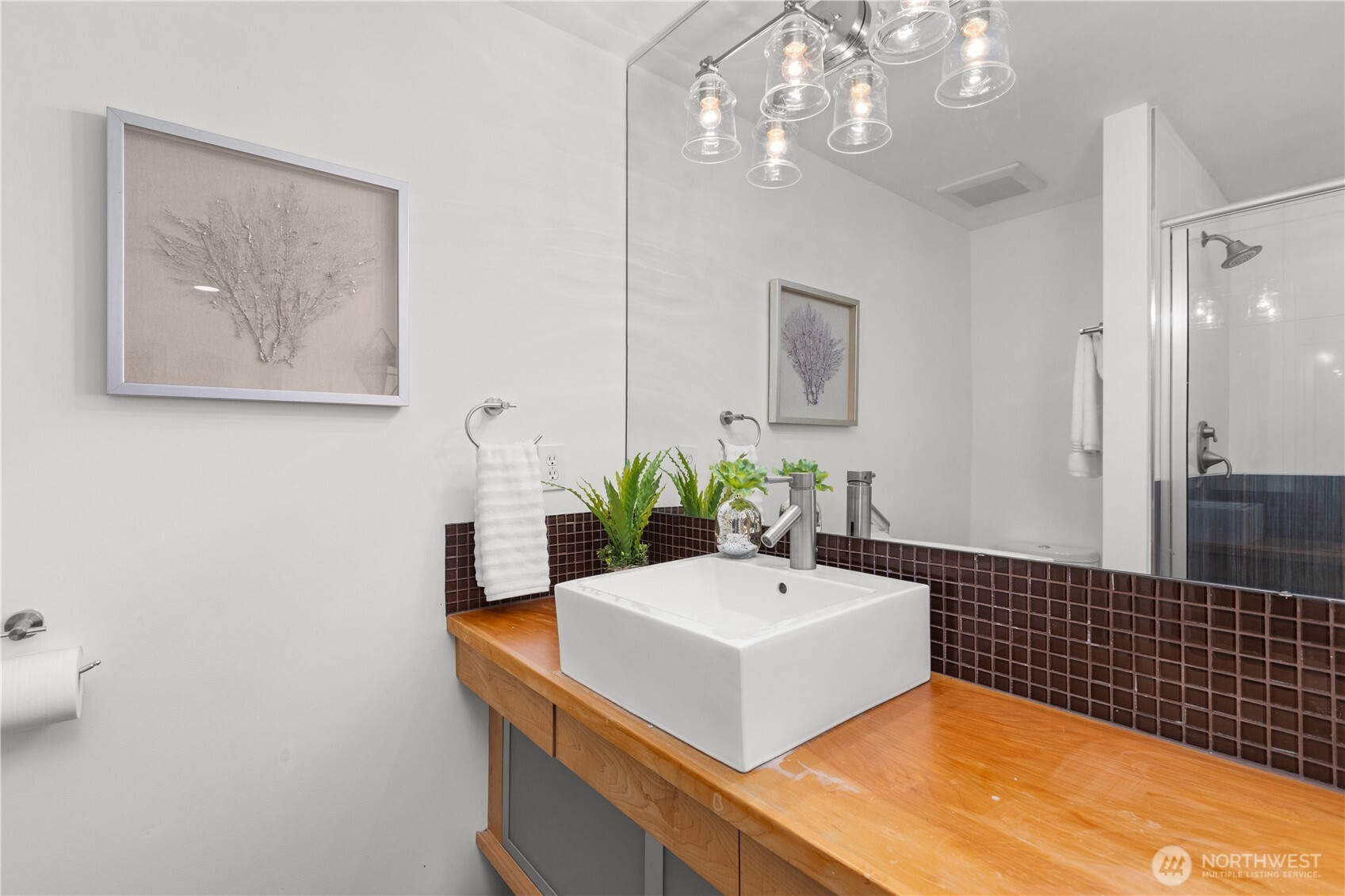 3633 Beach Drive SW Unit: 402