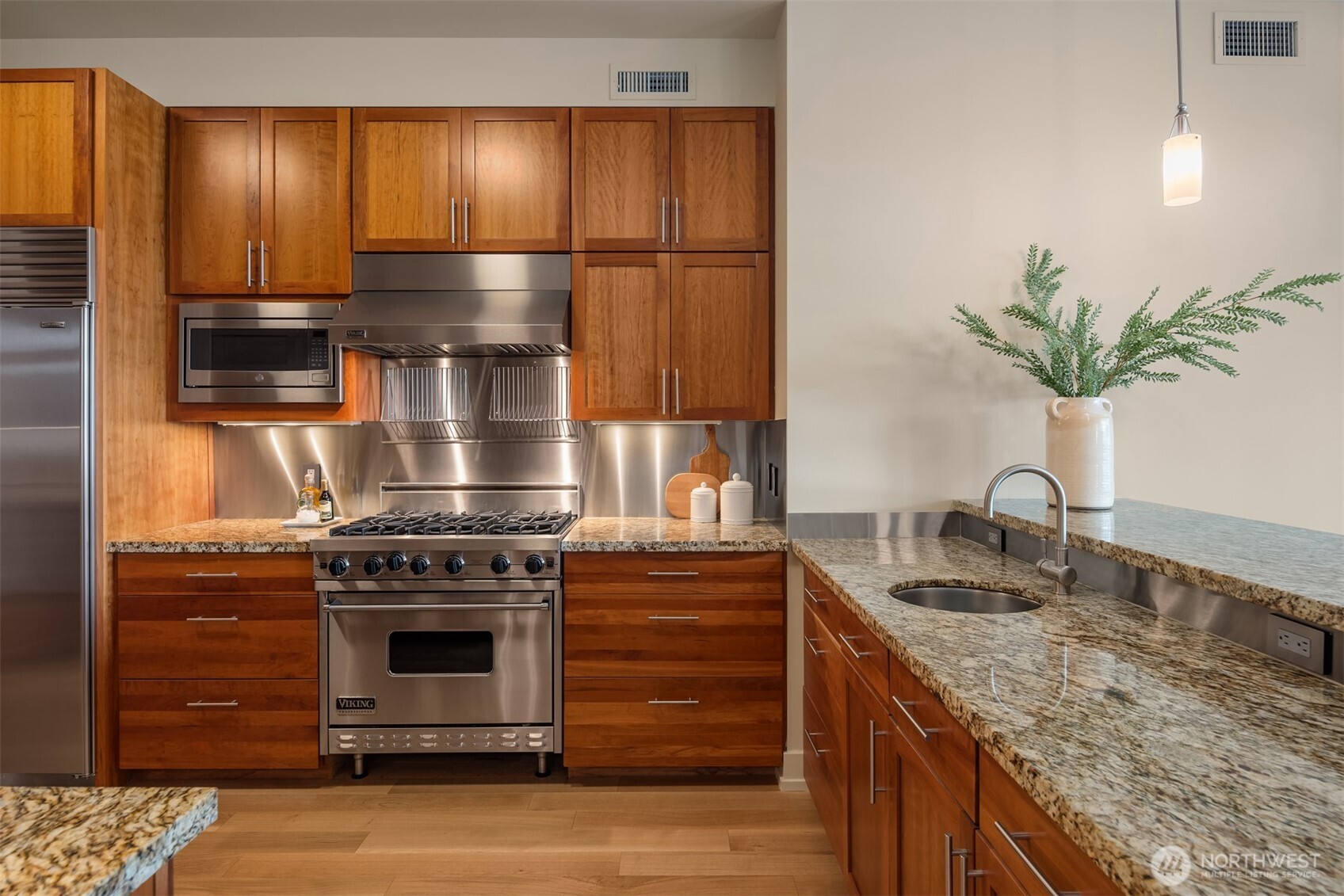 4305 E Lake Sammamish Parkway SE