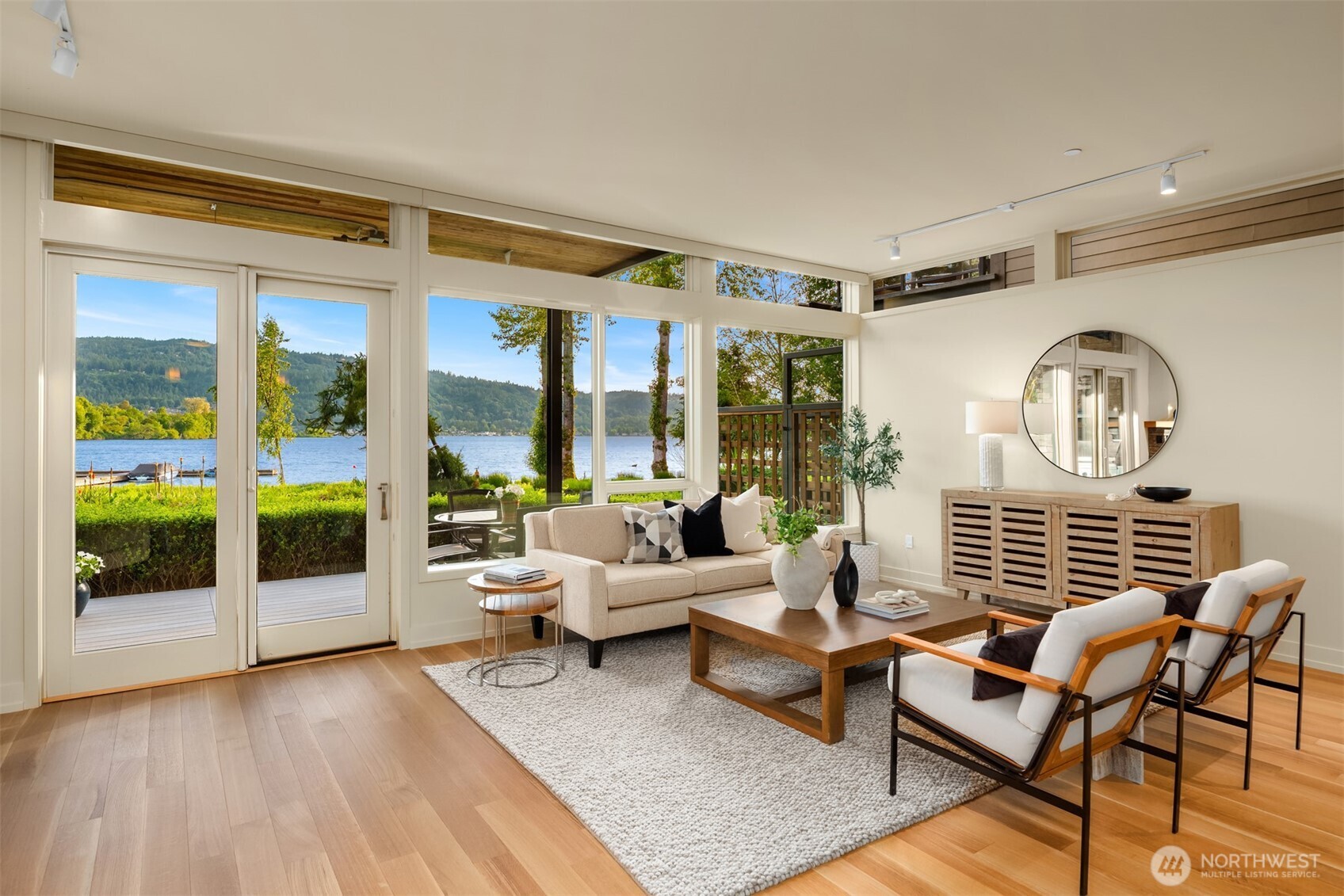 4305 E Lake Sammamish Parkway SE