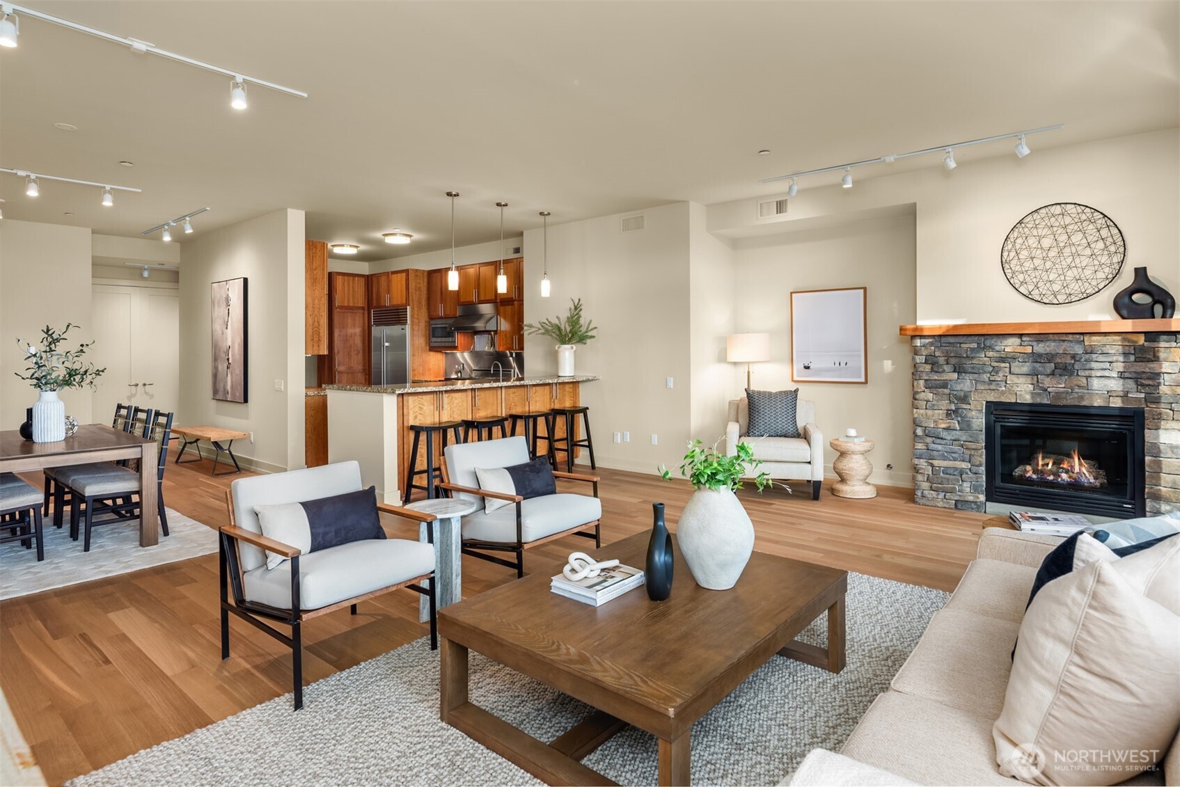 4305 E Lake Sammamish Parkway SE