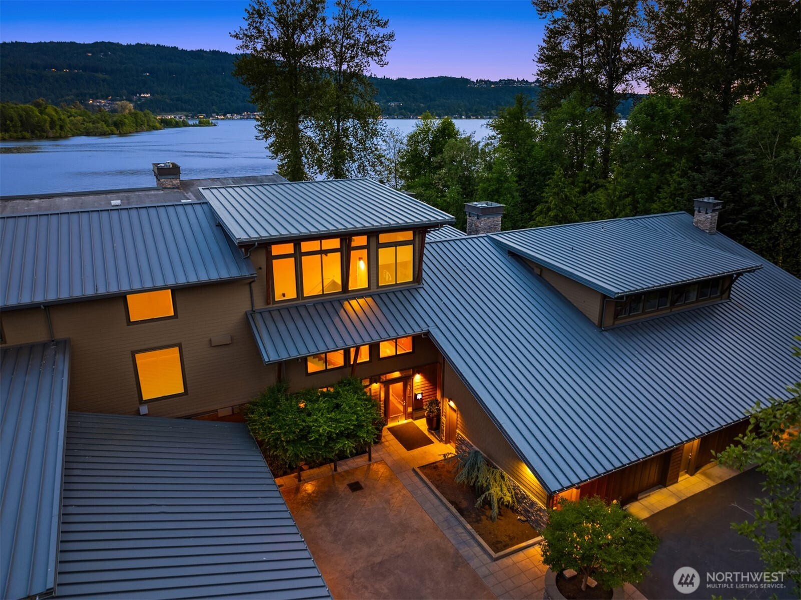 4305 E Lake Sammamish Parkway SE