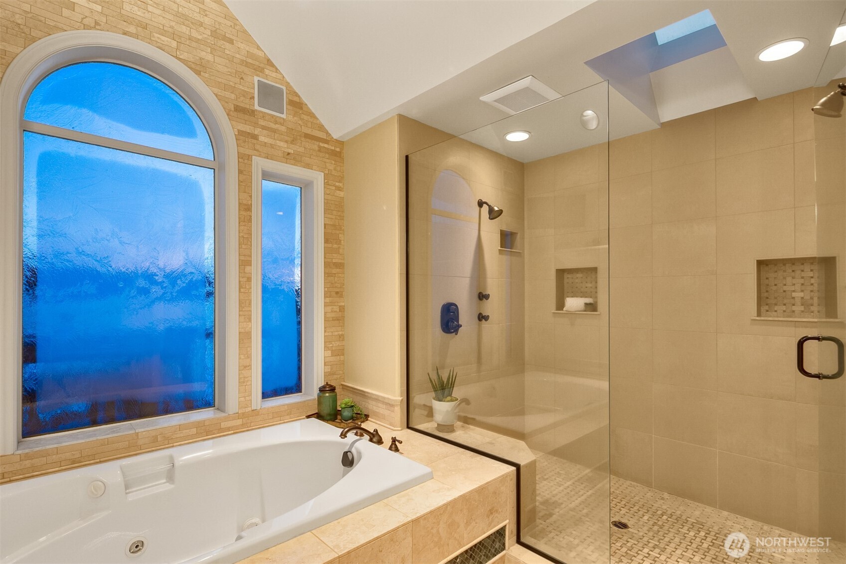 3671 E Lake Sammamish Parkway NE