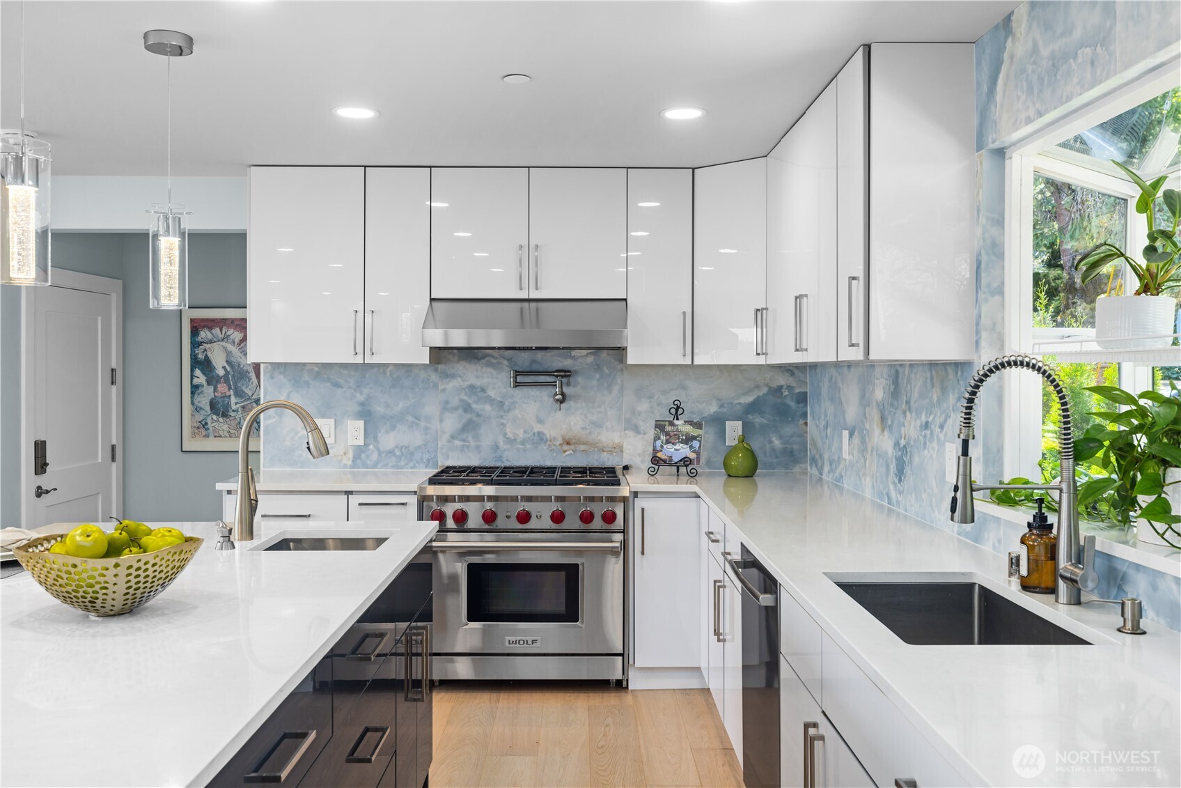 670 W Lake Sammamish Parkway NE