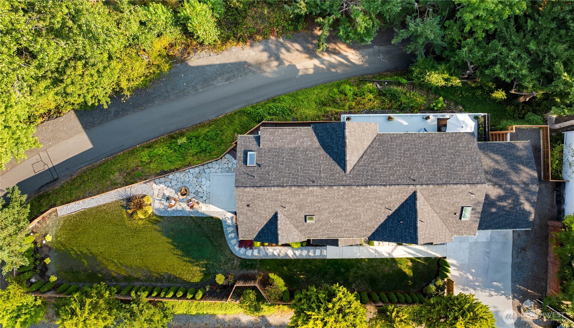 670 W Lake Sammamish Parkway NE