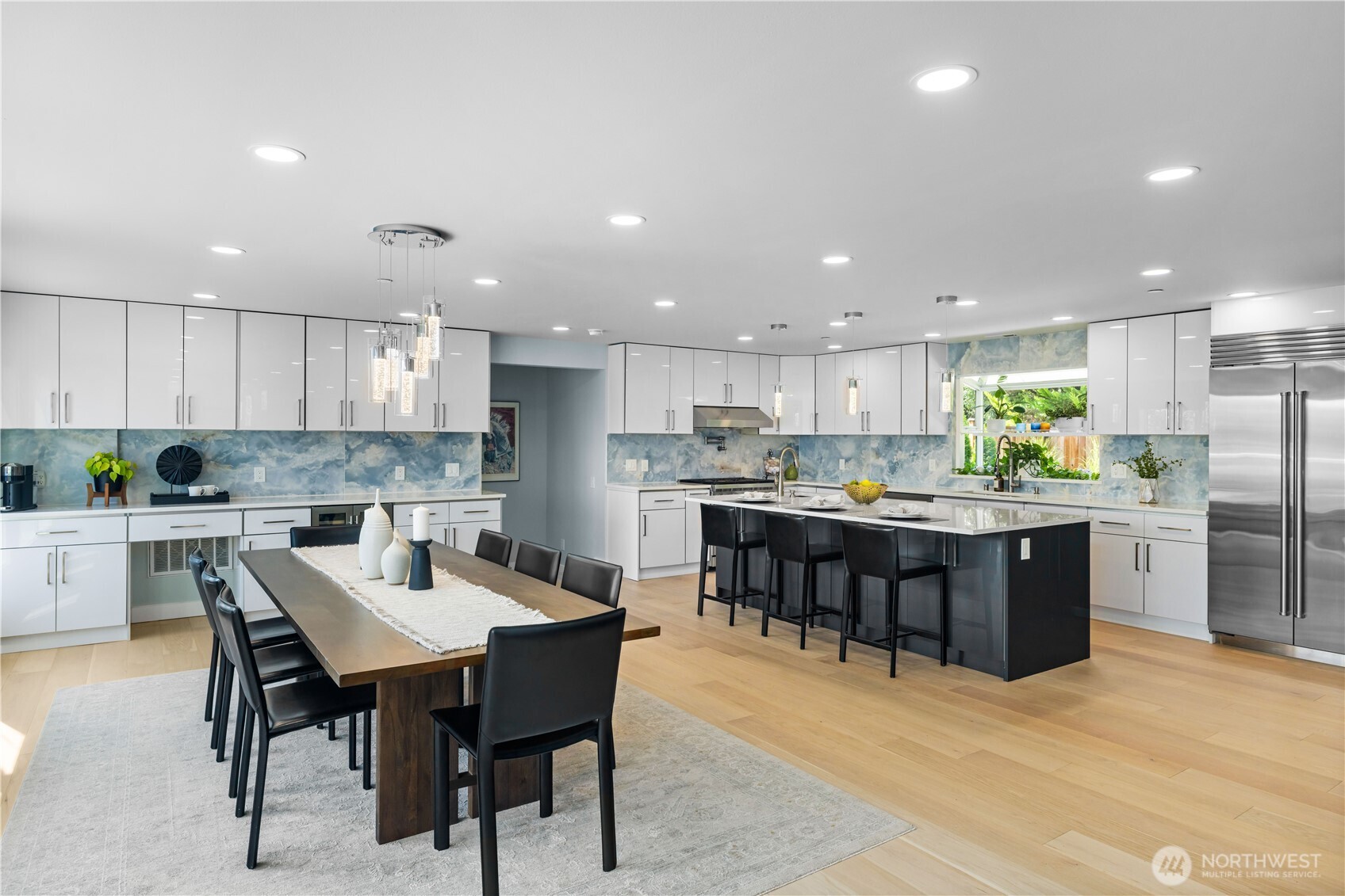 670 W Lake Sammamish Parkway NE