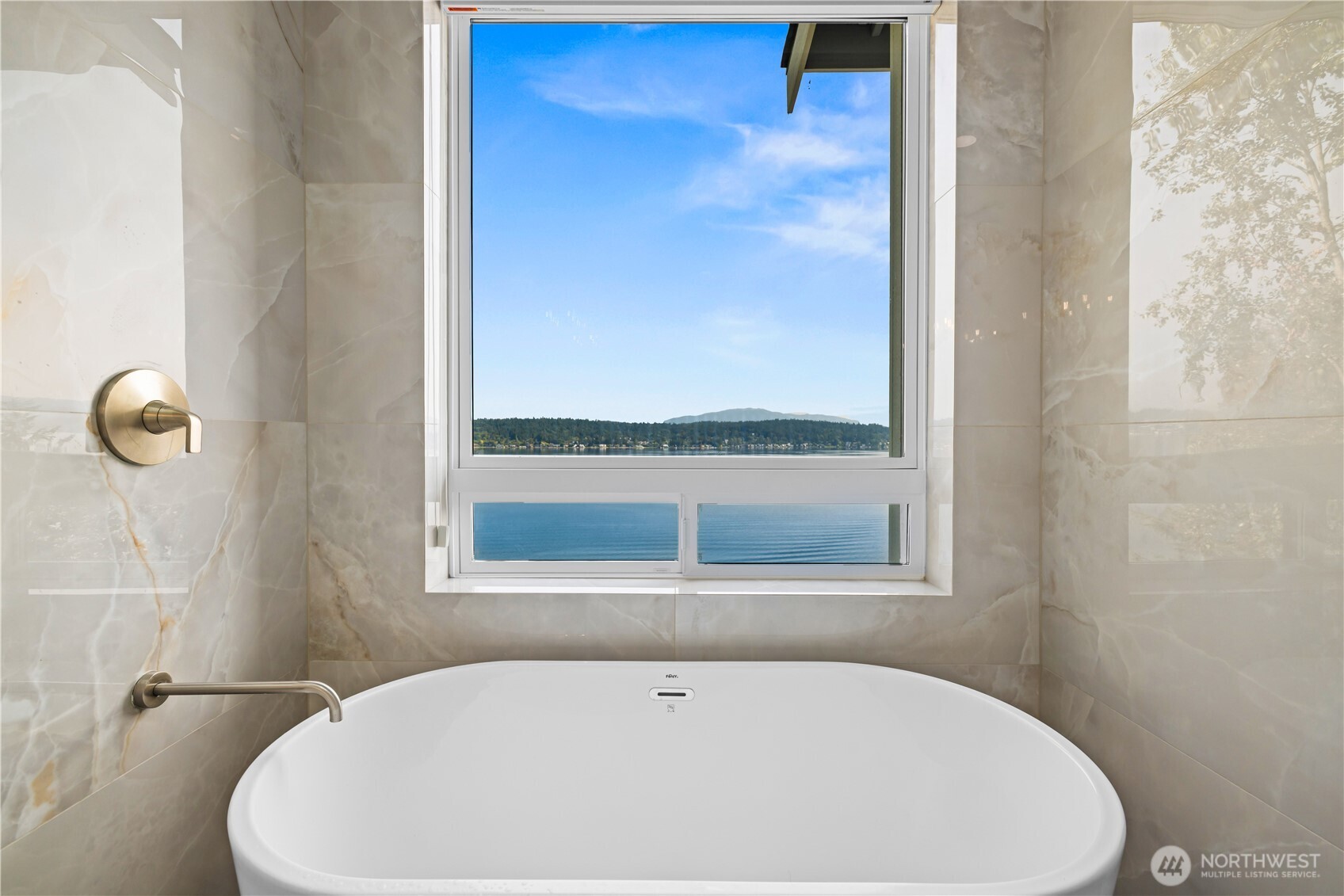 670 W Lake Sammamish Parkway NE