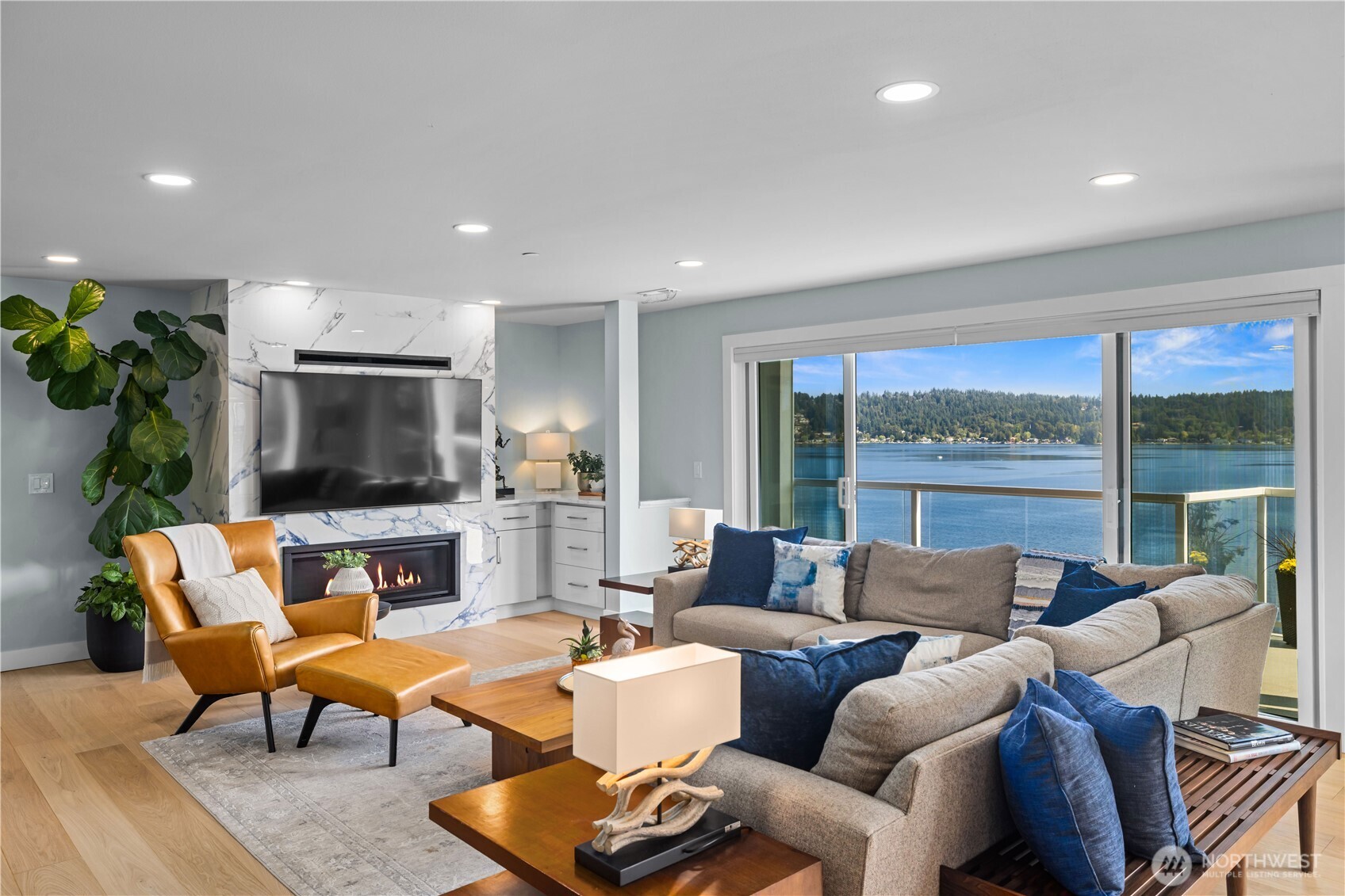670 W Lake Sammamish Parkway NE