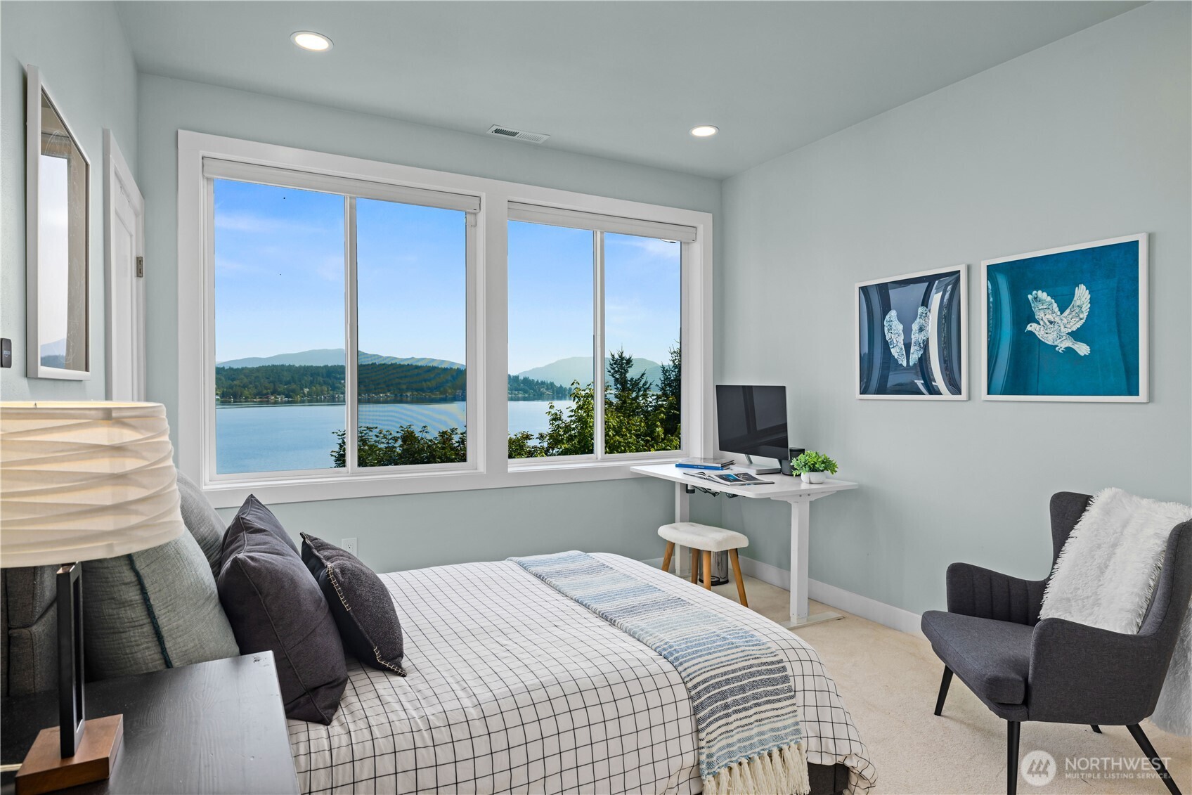 670 W Lake Sammamish Parkway NE