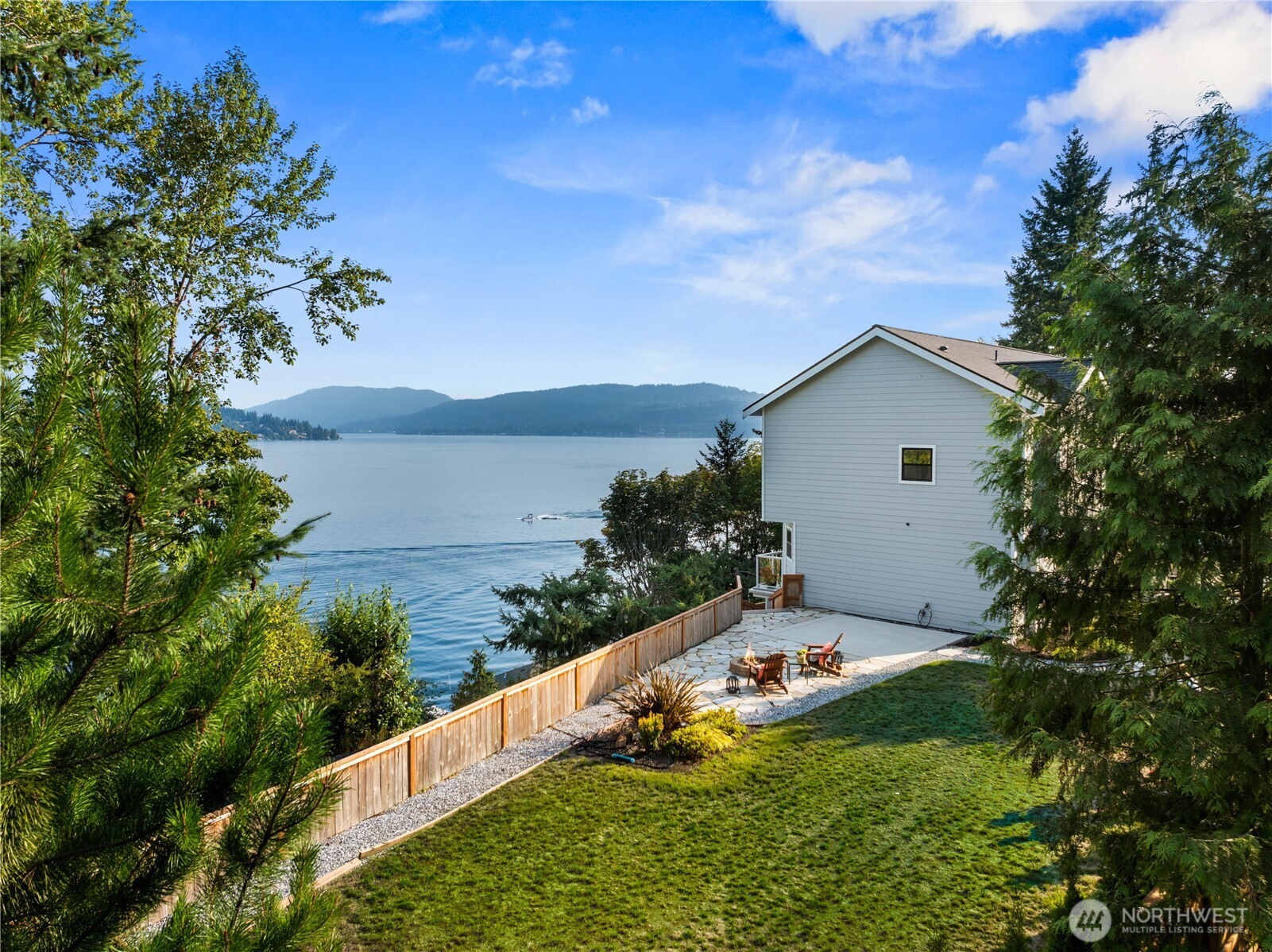 670 W Lake Sammamish Parkway NE